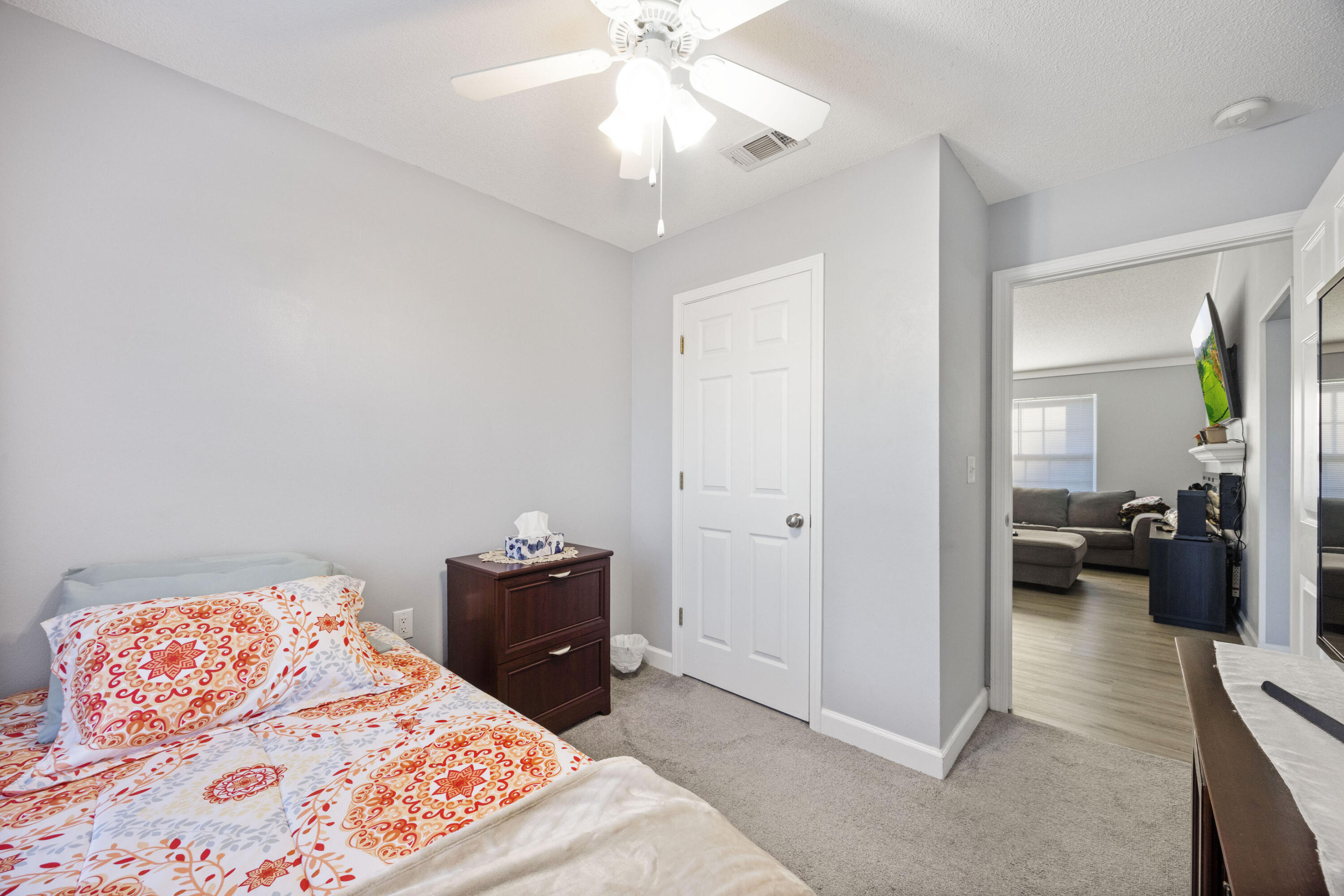 TRIPLE LAKES ESTATES - Residential