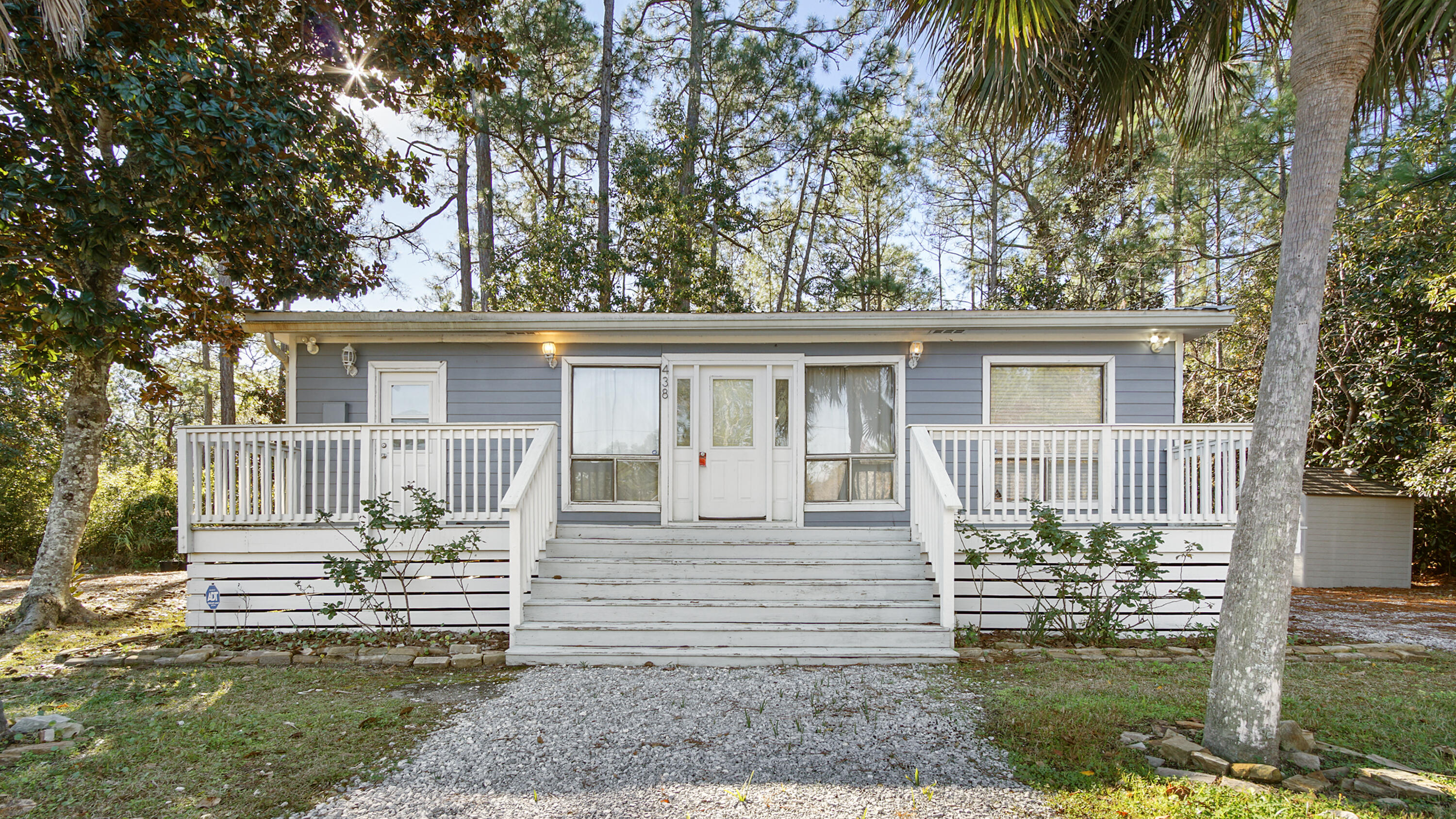 Motivated Sellers! Great starter home or rental investment. 3 bedroom 2 bath, tile flooring, metal roof,  stainless steel appliances. New Hardy board siding 2023, A/C 2019, Metal Roof 2017, Water Heater 2013 Sold AS-IS
