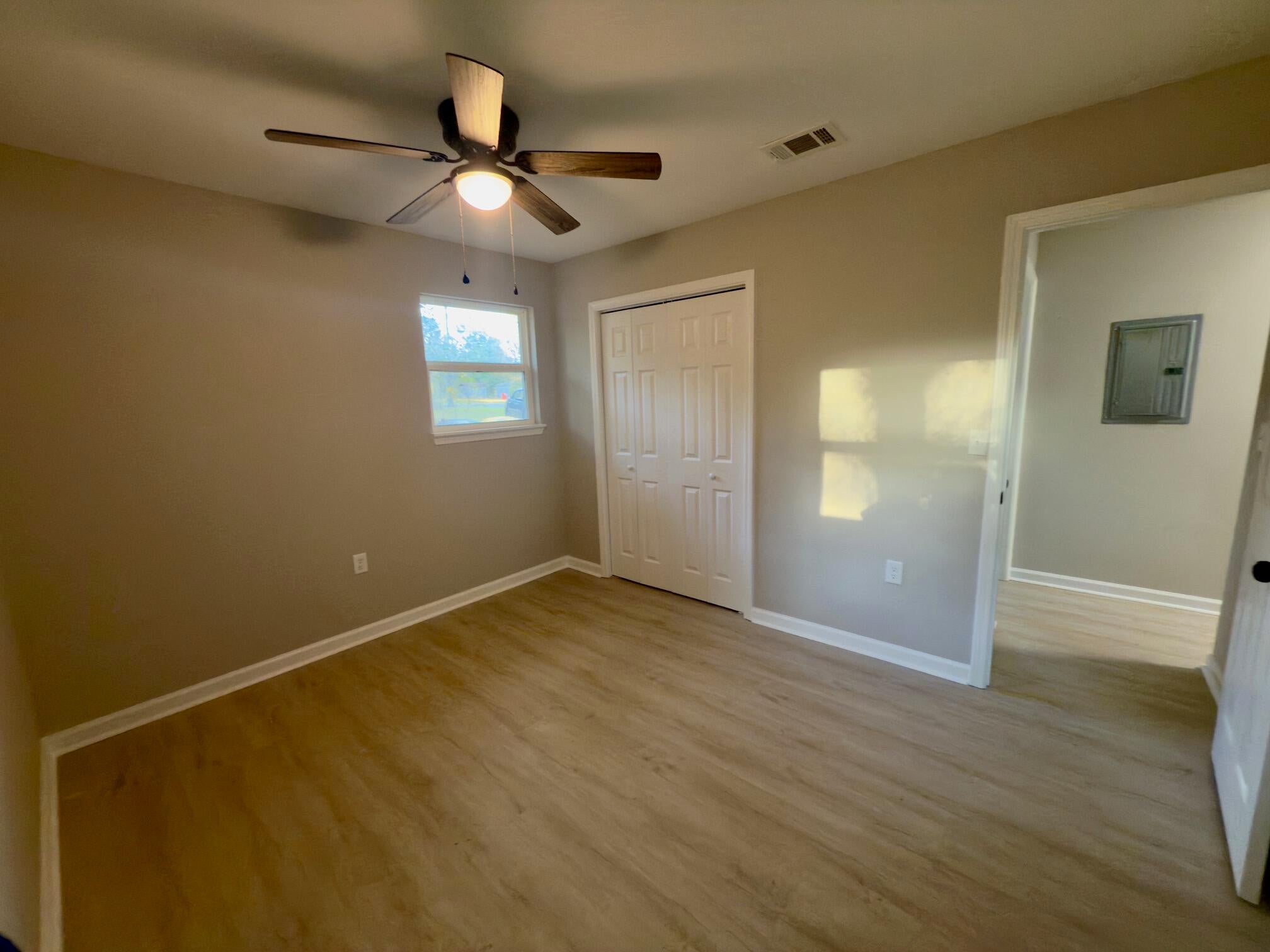 LAKEWOOD S/D LOT 3 BLK 2 - Residential