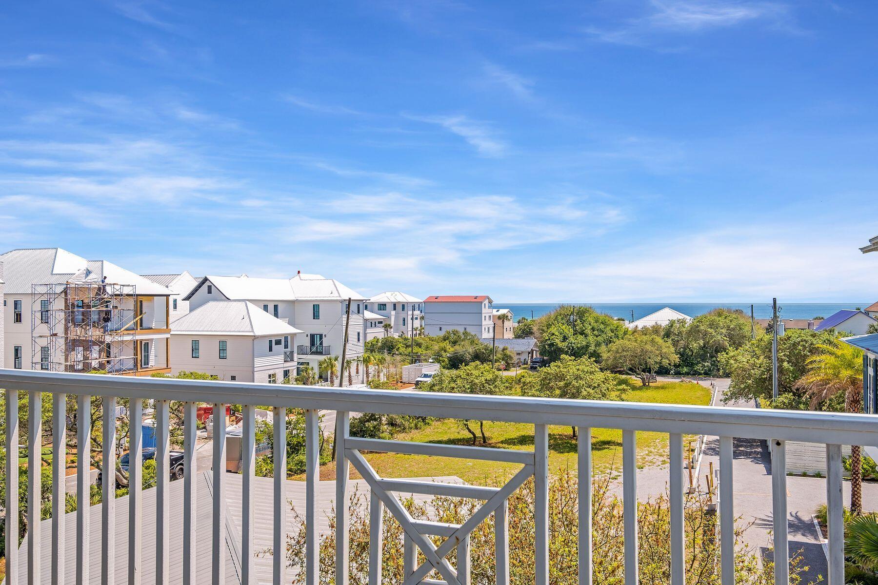 COTTAGES AT WALTON ROSE - Residential