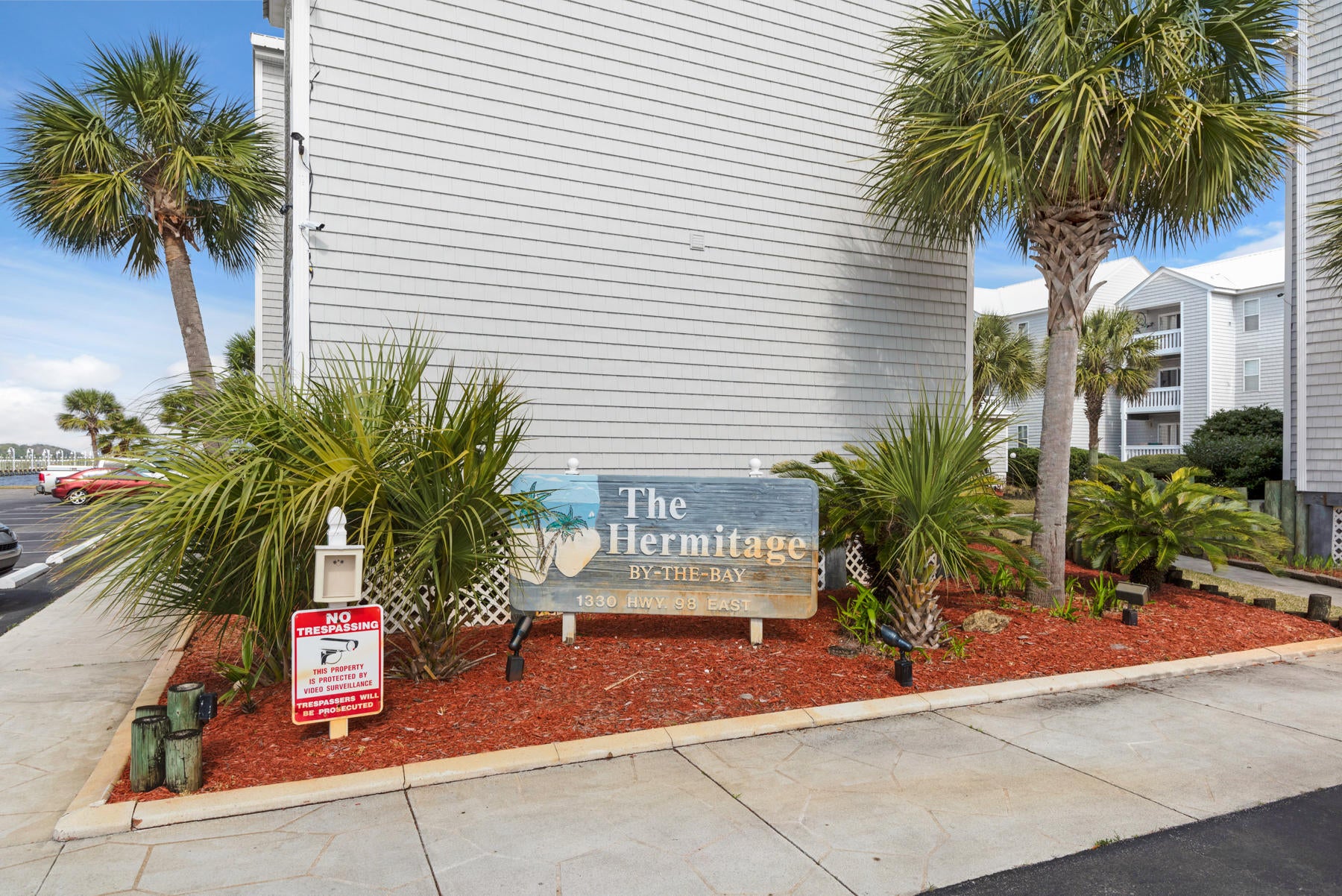 HERMITAGE CONDOMINIUM - Residential