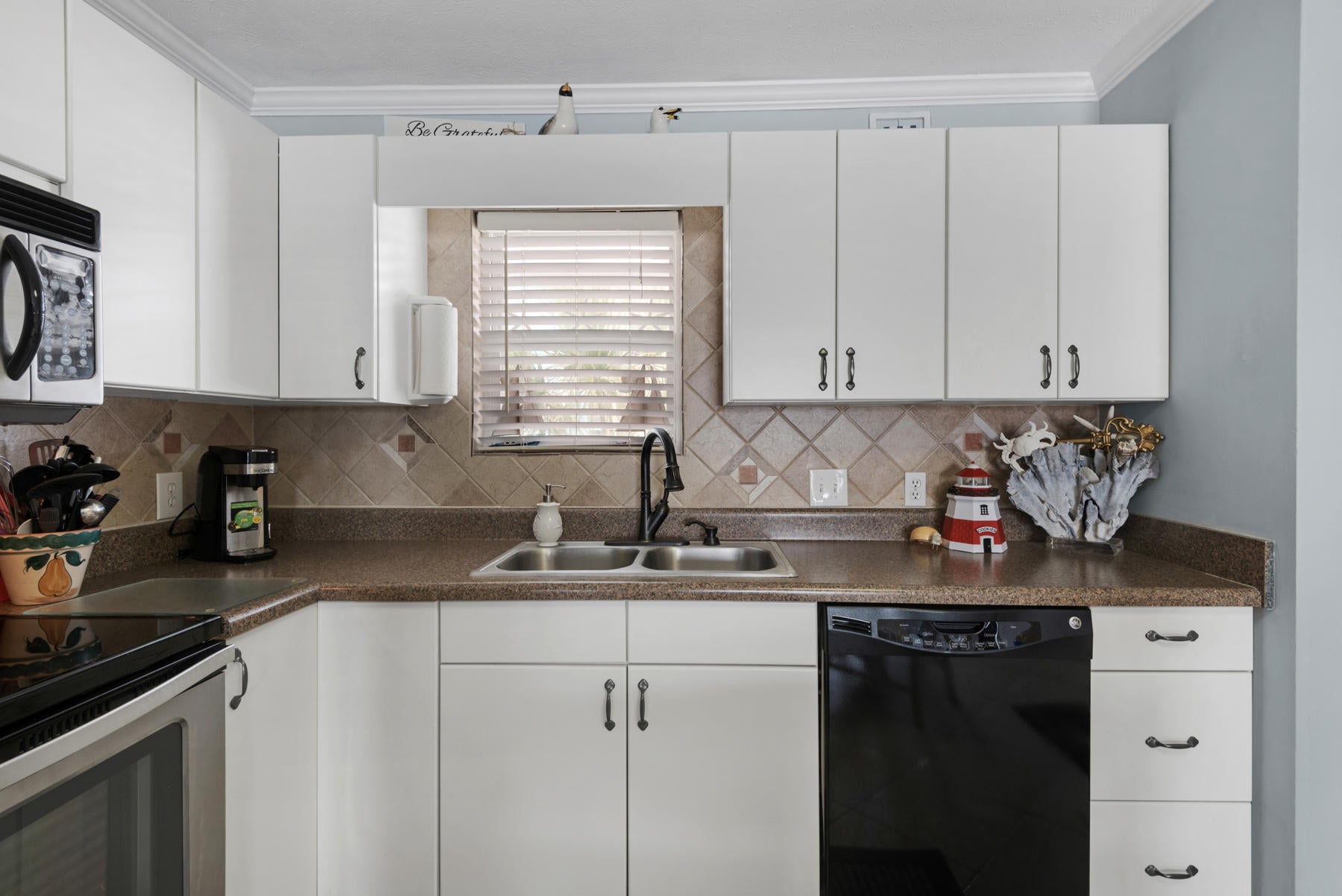 HERMITAGE CONDOMINIUM - Residential