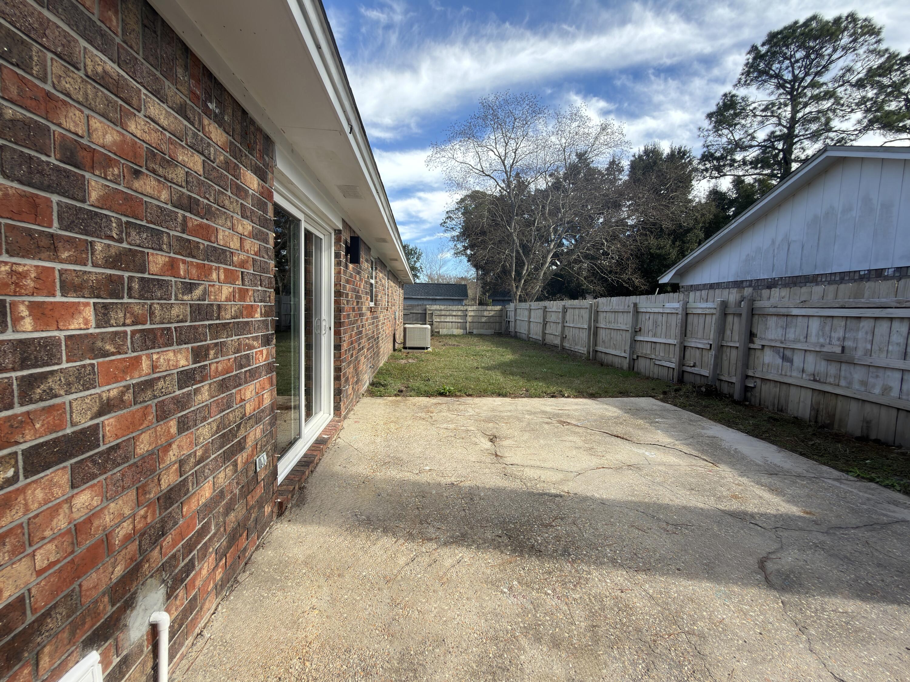 AMBERWOOD - Residential