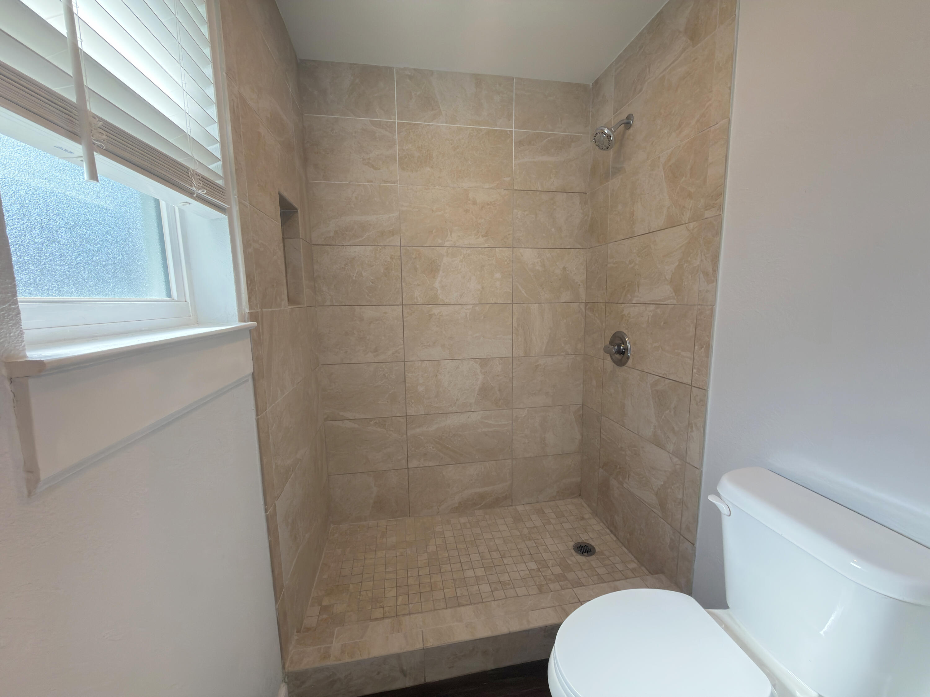 AMBERWOOD - Residential