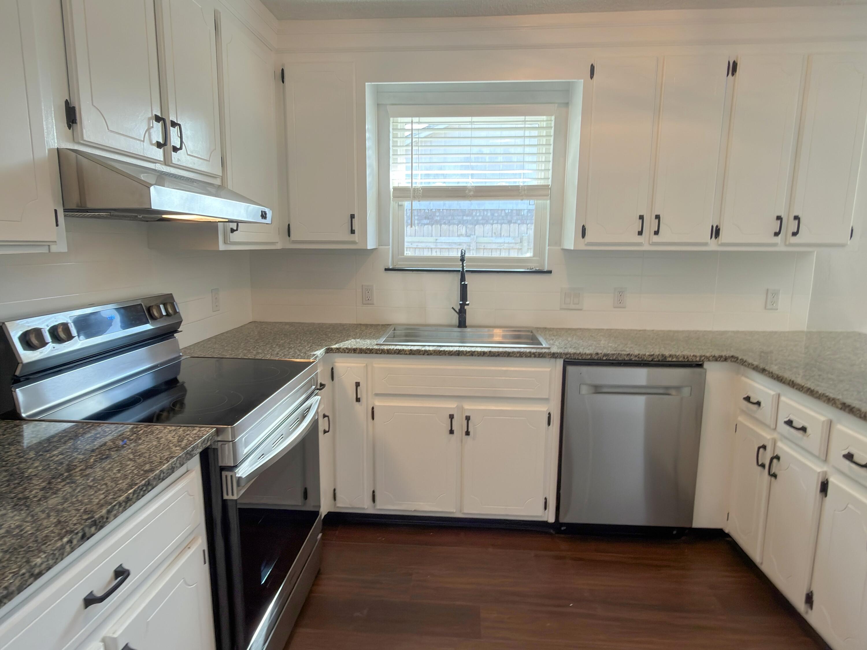 AMBERWOOD - Residential