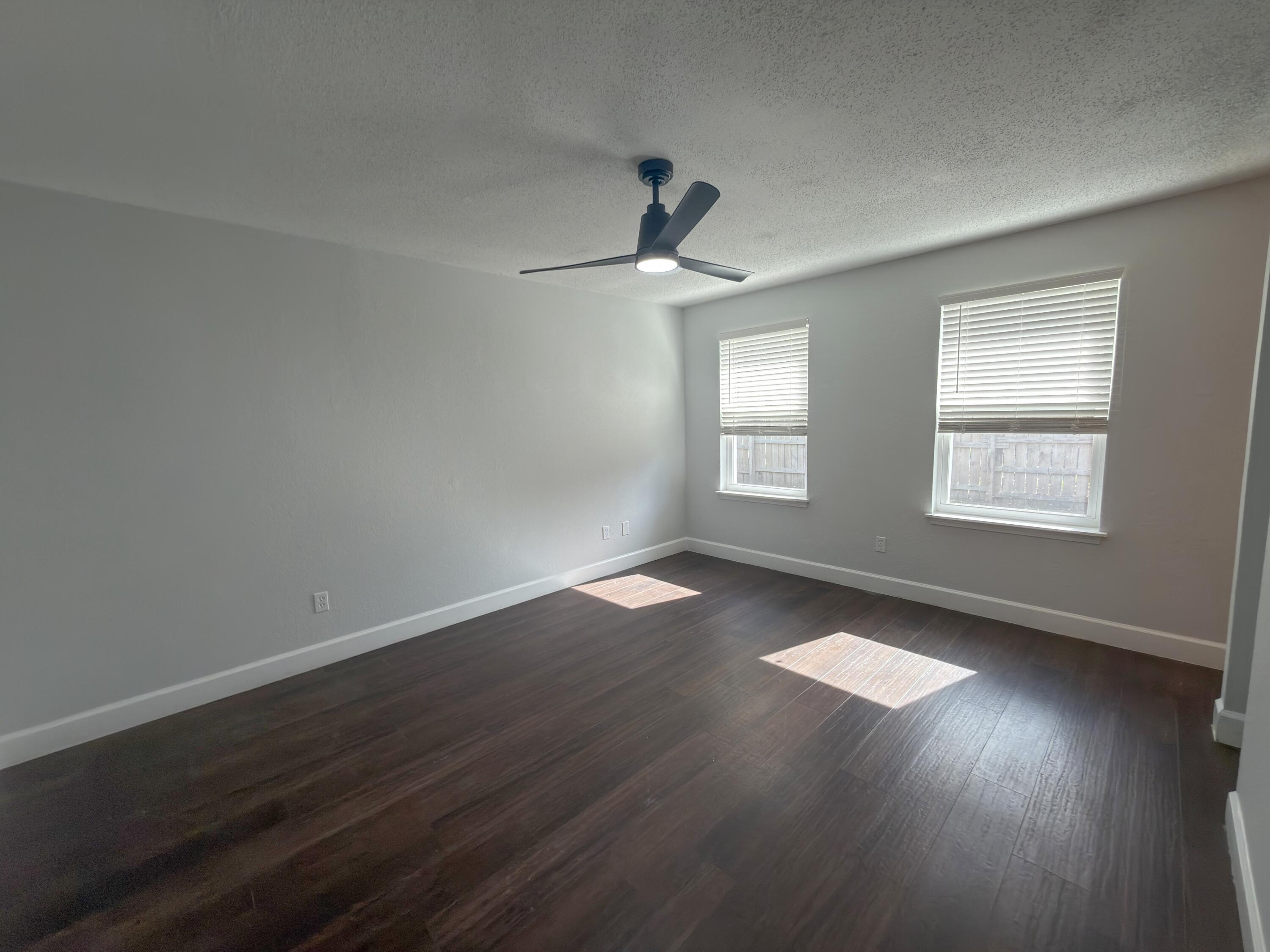 AMBERWOOD - Residential