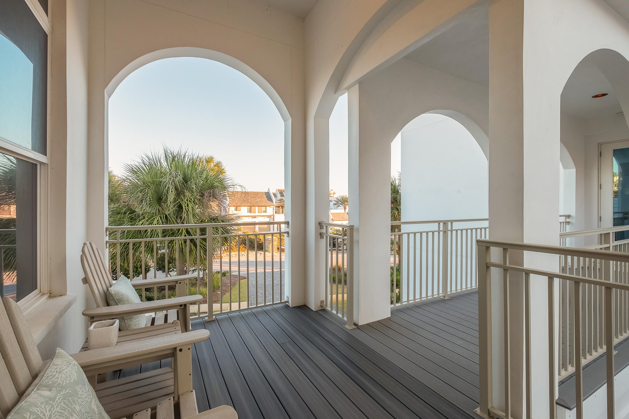 PARADISE BY THE SEA - Residential
