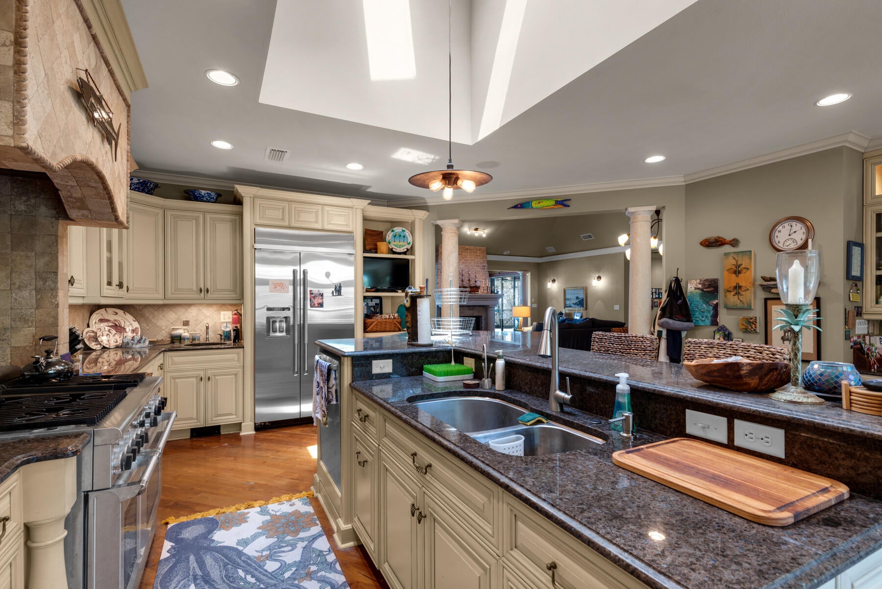 HATCHEE SHORES - Residential
