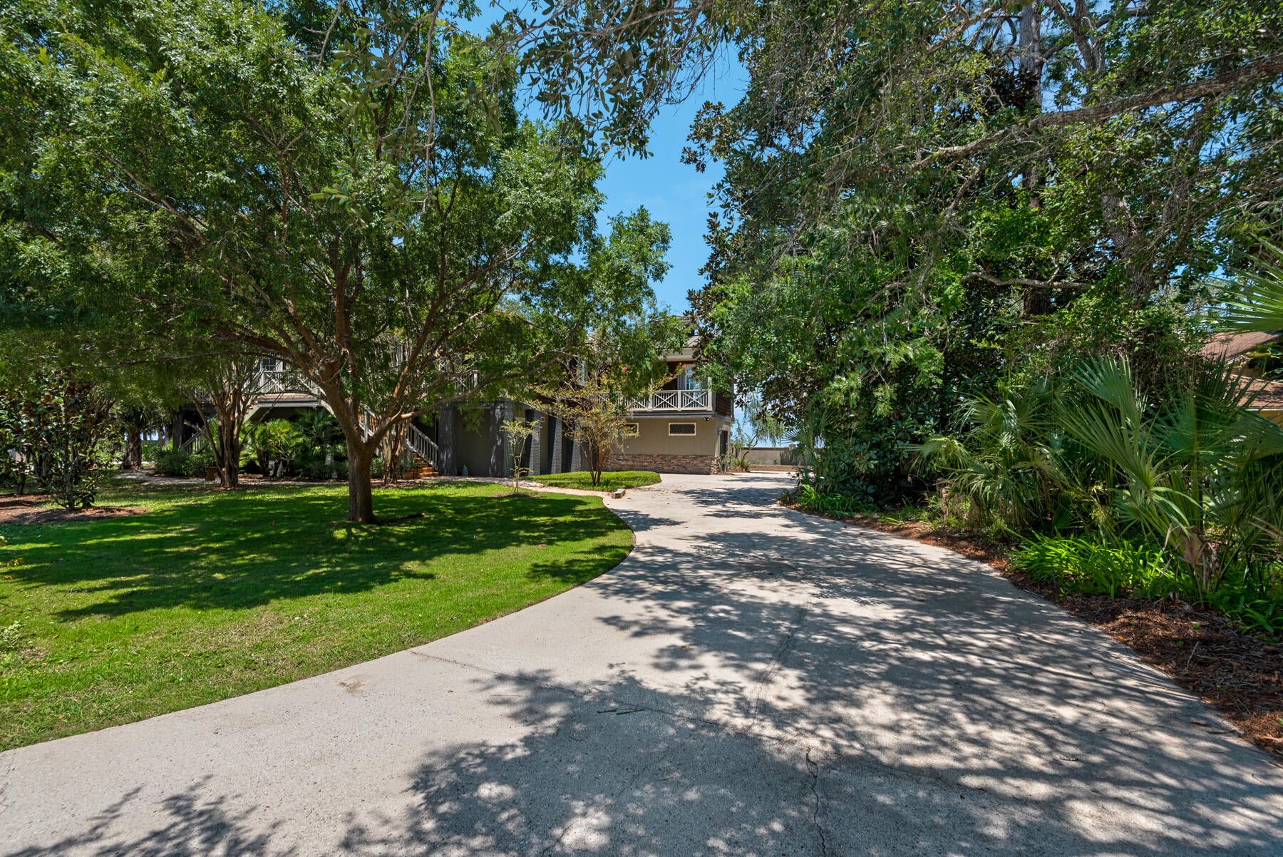 HATCHEE SHORES - Residential