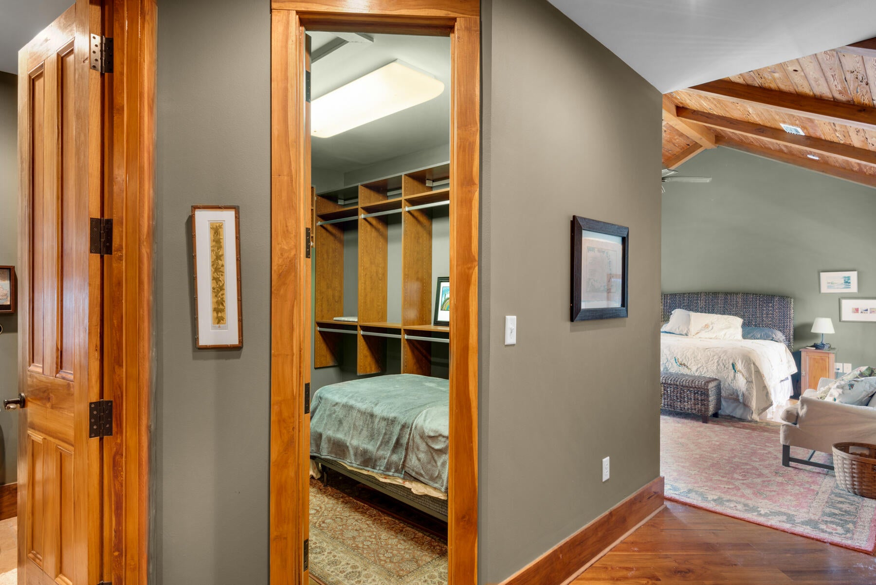 HATCHEE SHORES - Residential