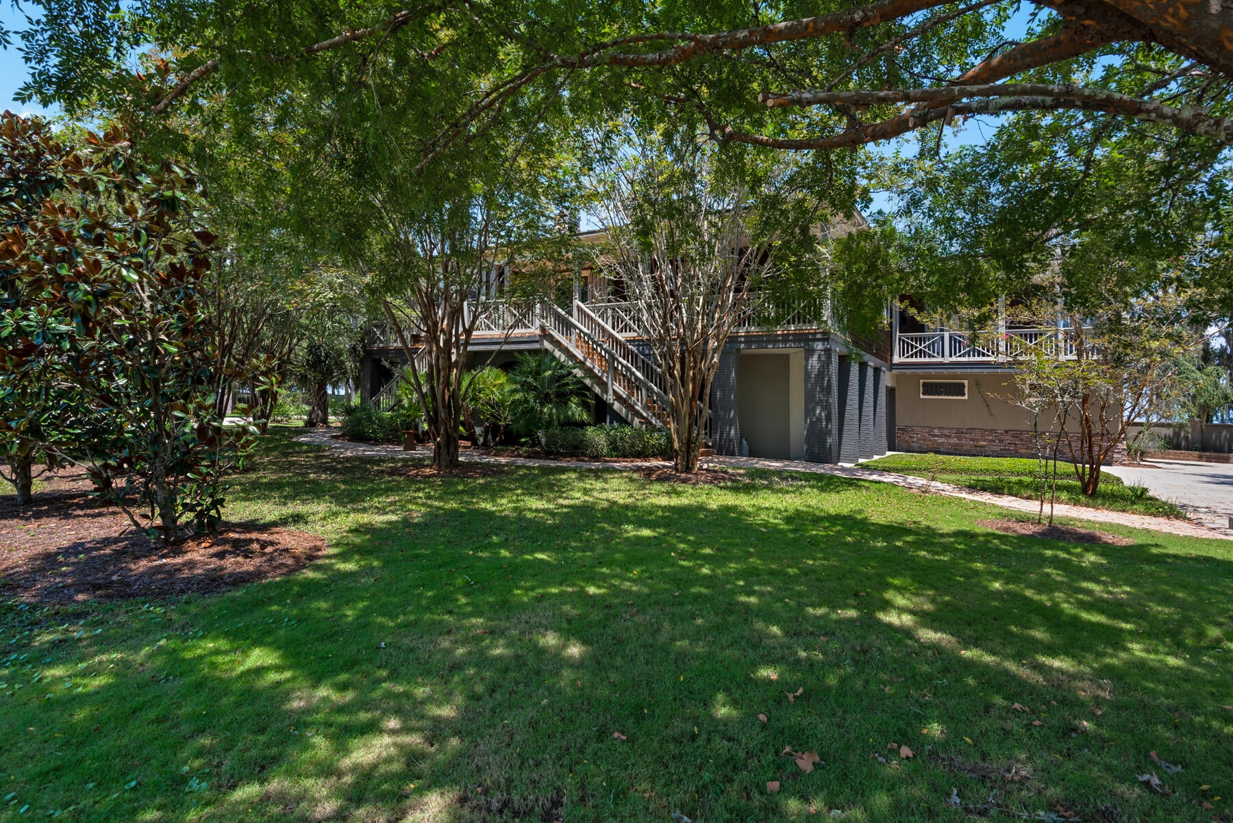 HATCHEE SHORES - Residential