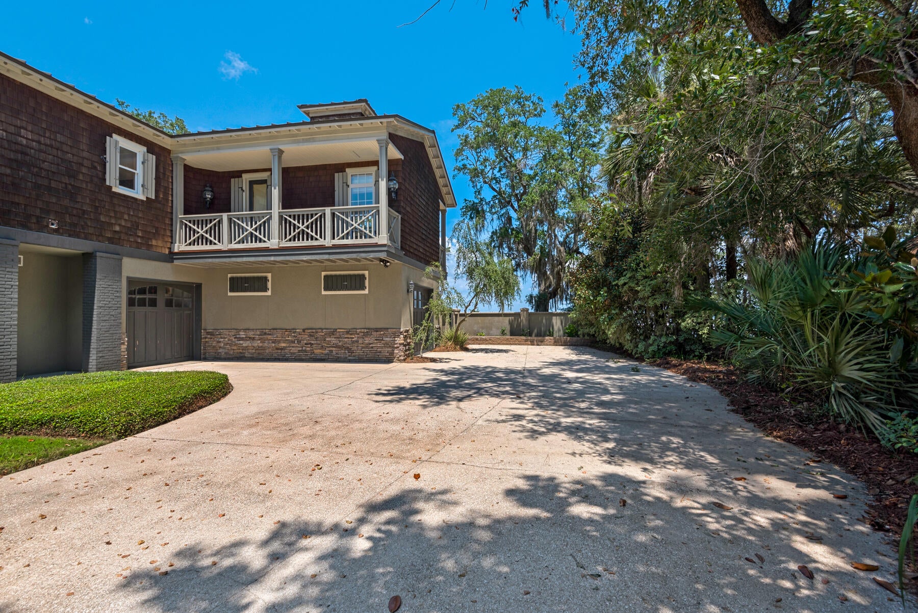 HATCHEE SHORES - Residential