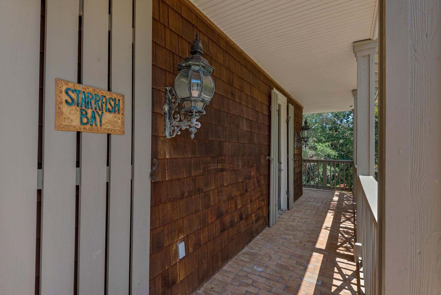 HATCHEE SHORES - Residential
