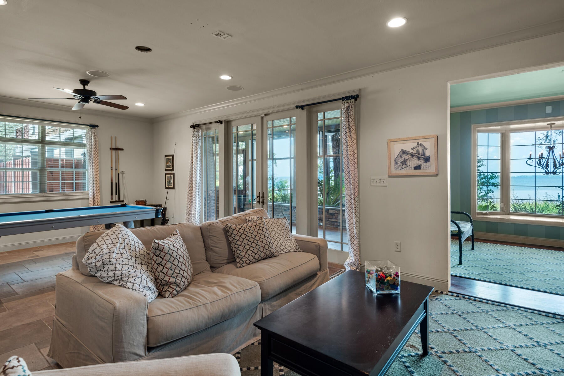 HATCHEE SHORES - Residential