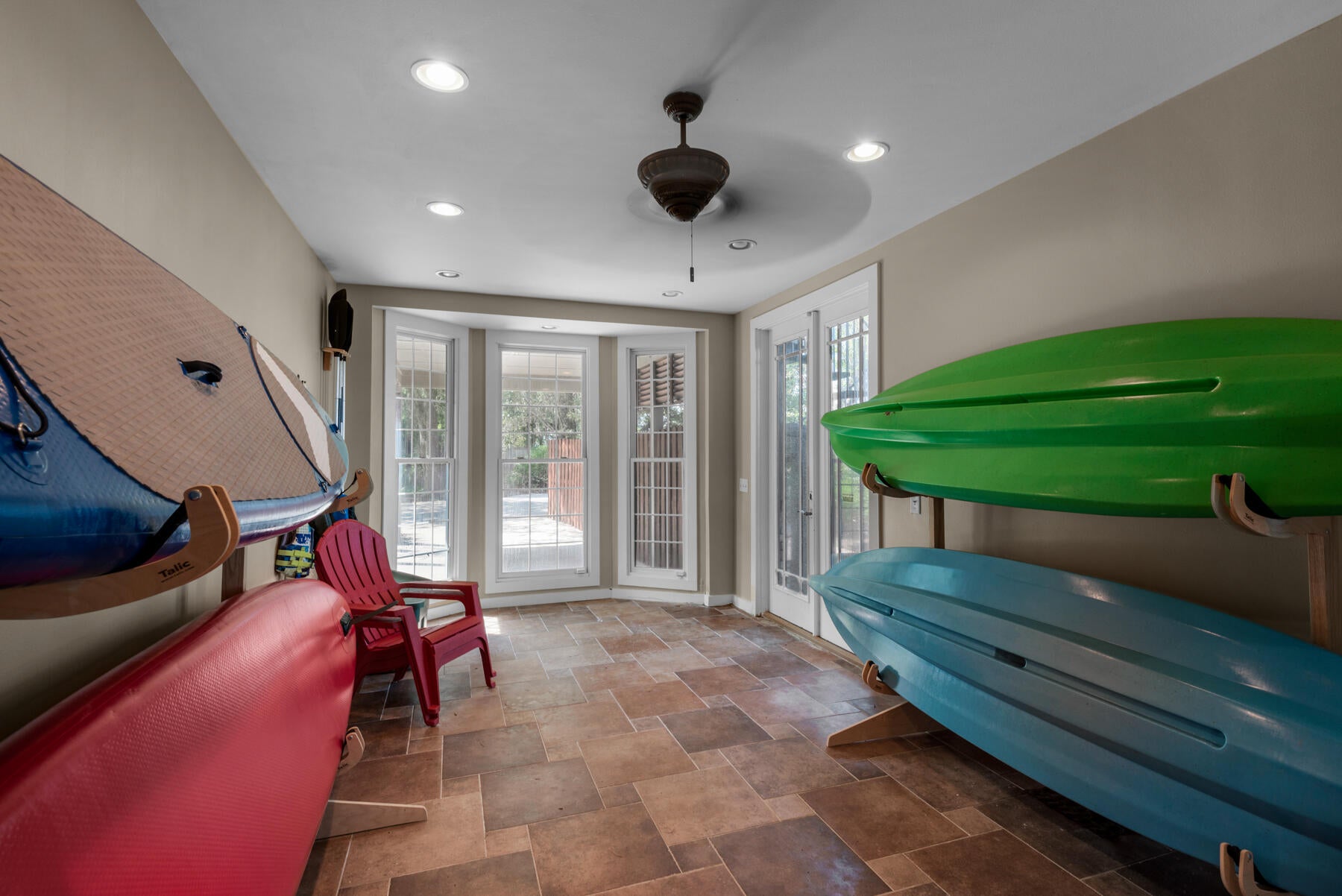 HATCHEE SHORES - Residential