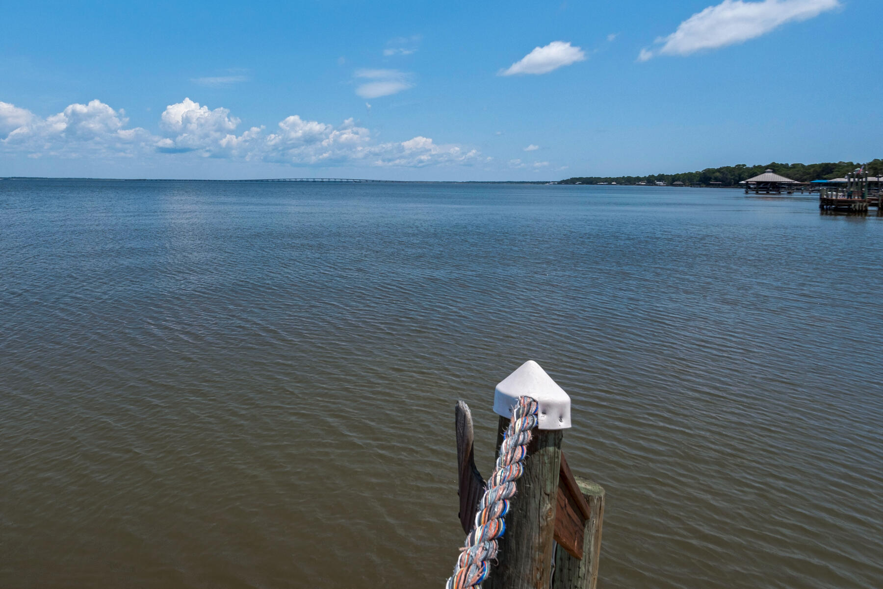 HATCHEE SHORES - Residential