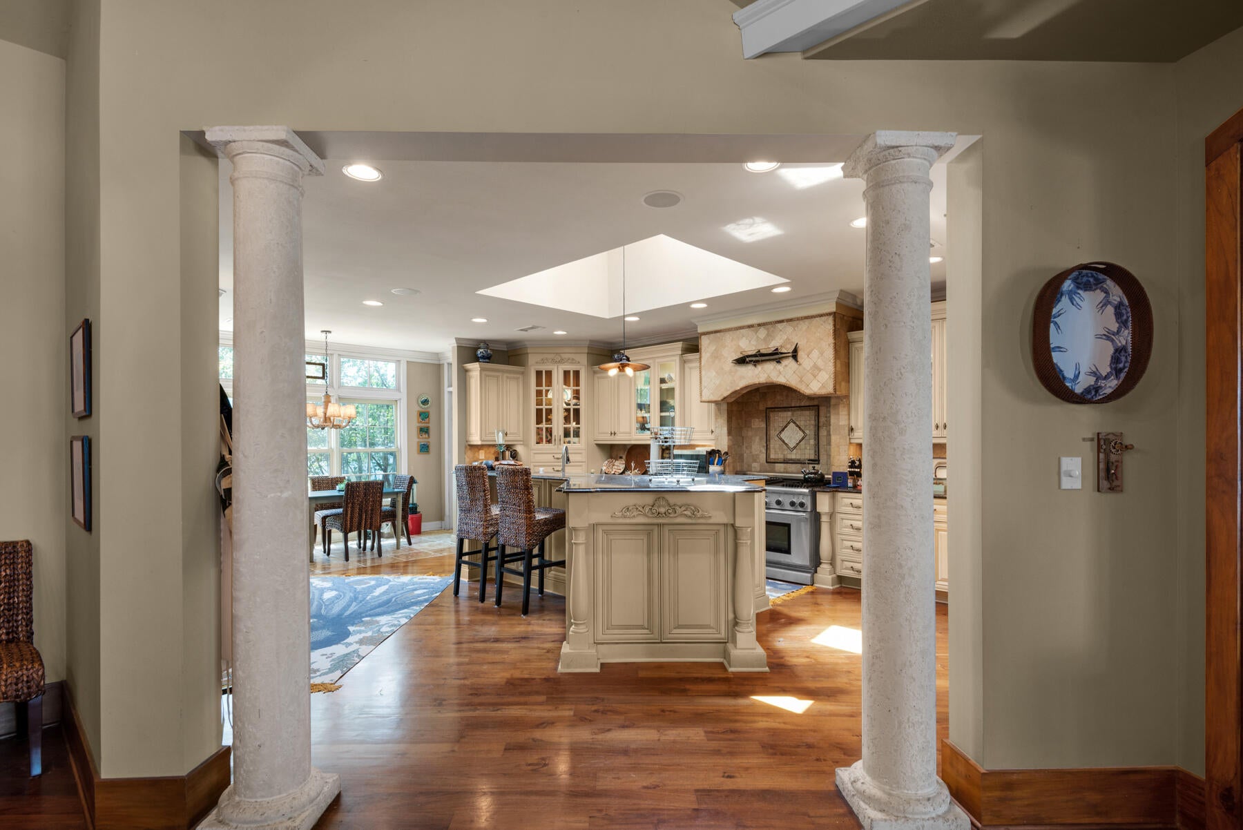 HATCHEE SHORES - Residential