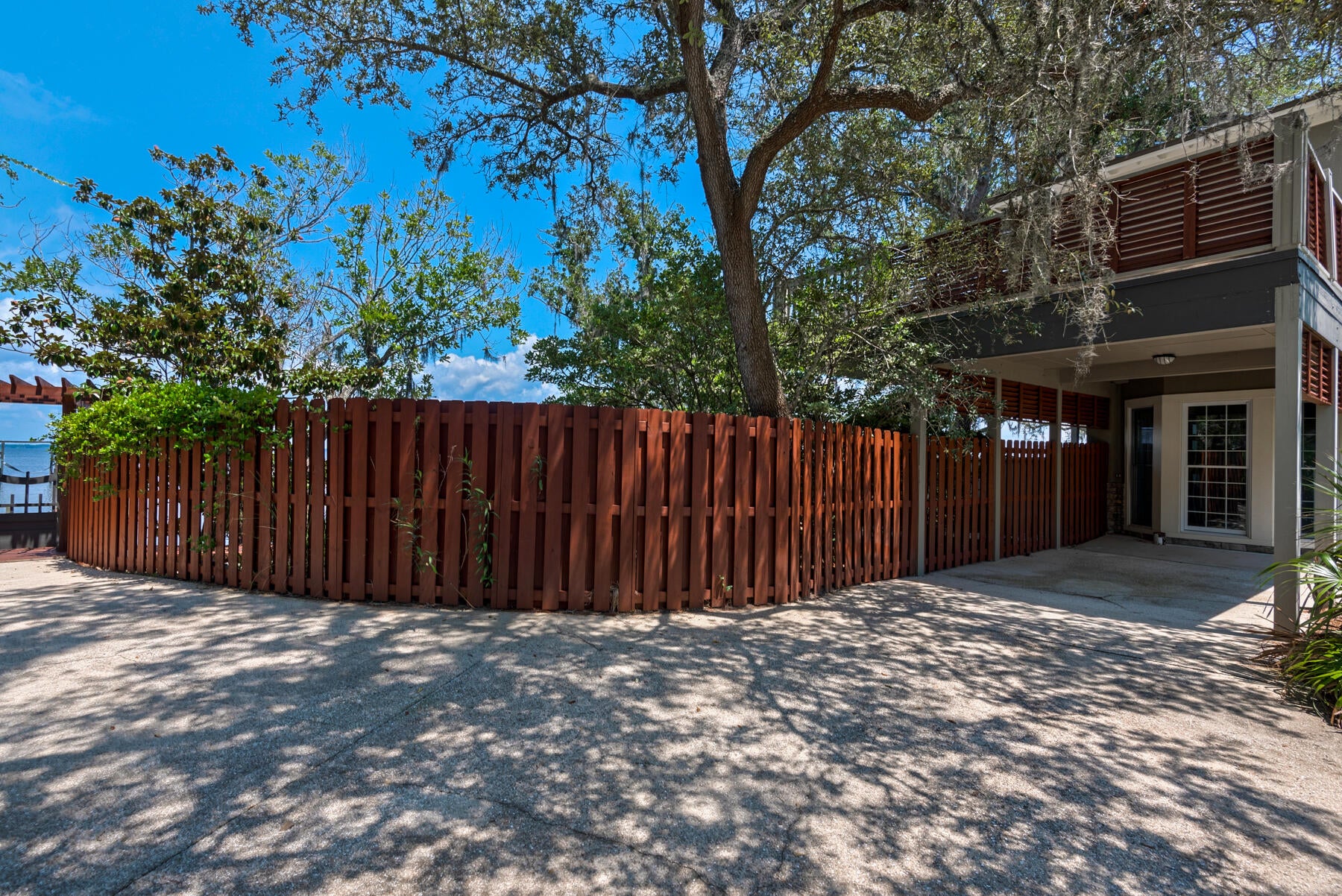 HATCHEE SHORES - Residential