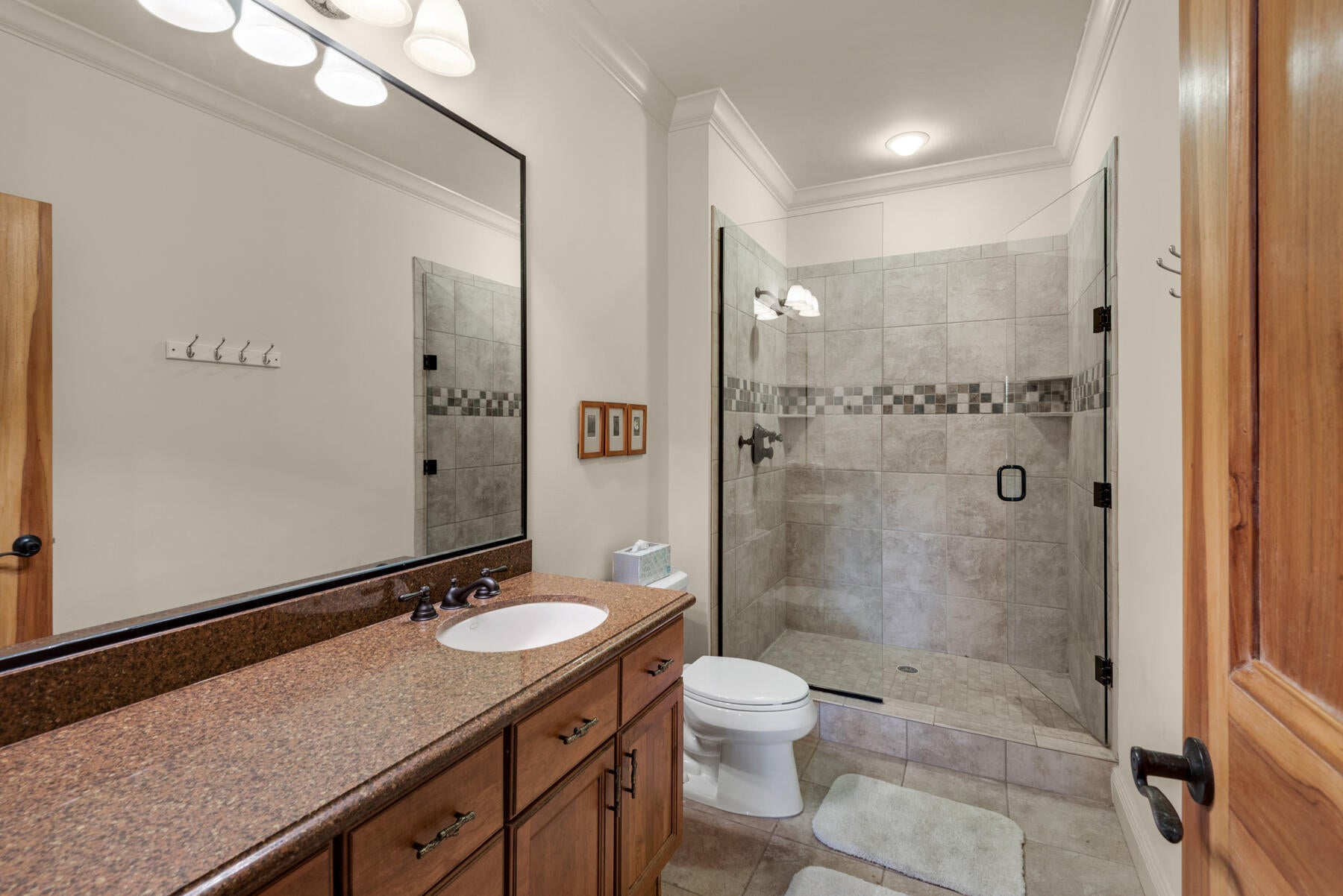 HATCHEE SHORES - Residential