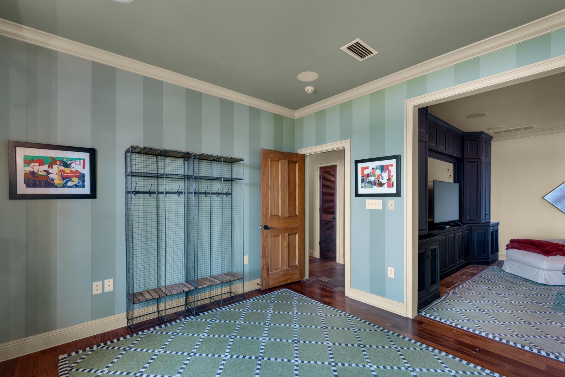HATCHEE SHORES - Residential