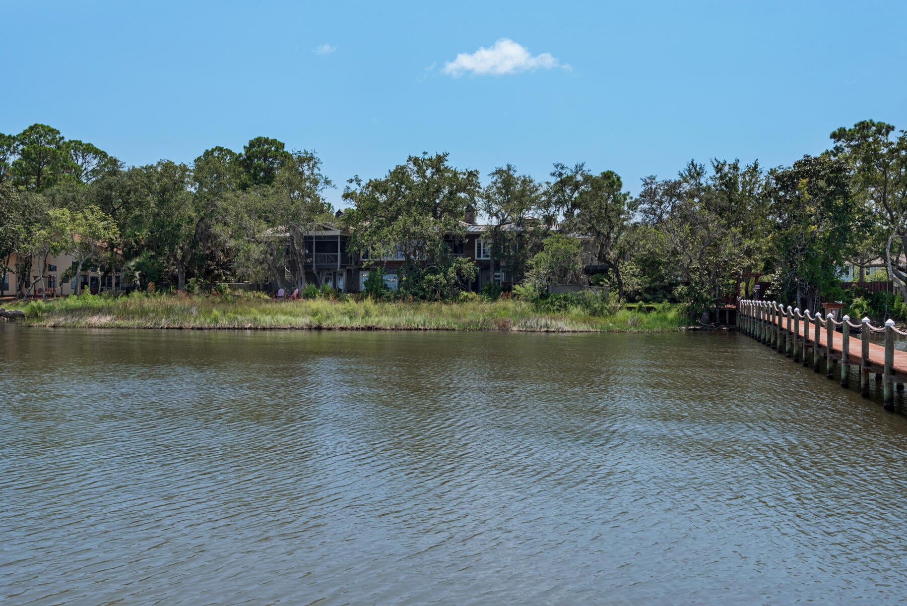 HATCHEE SHORES - Residential