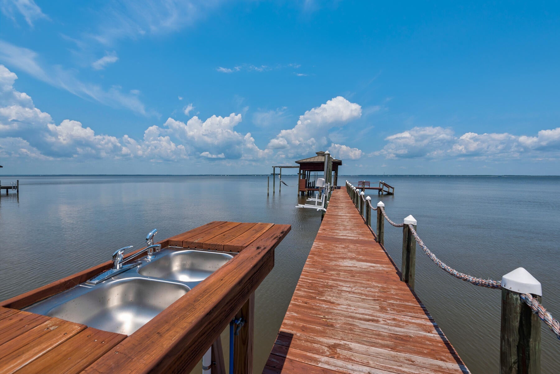 HATCHEE SHORES - Residential