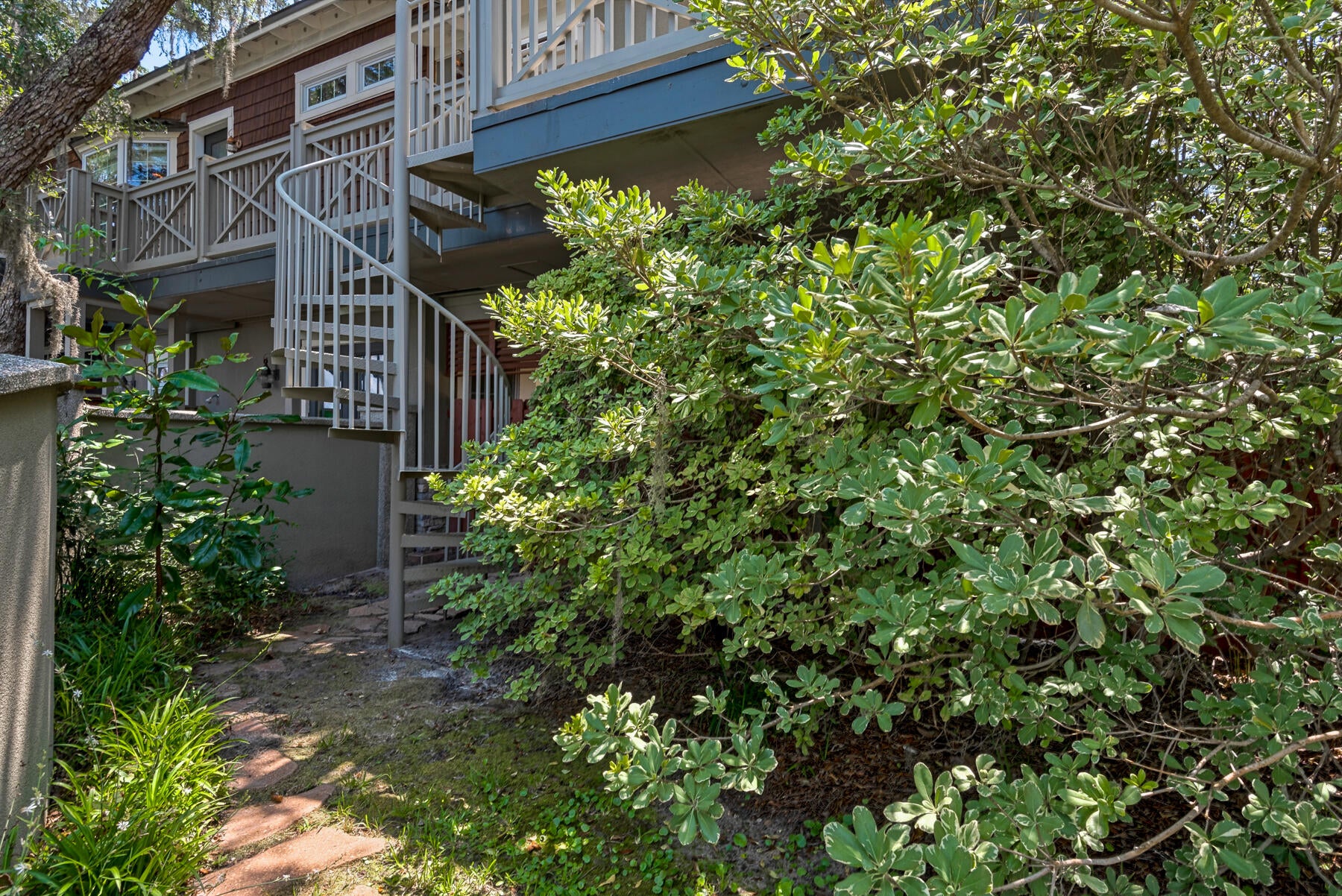 HATCHEE SHORES - Residential