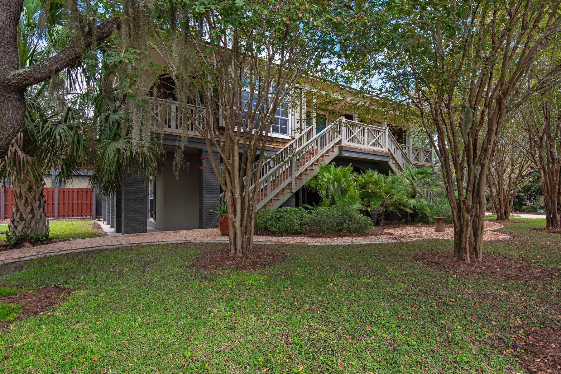 HATCHEE SHORES - Residential
