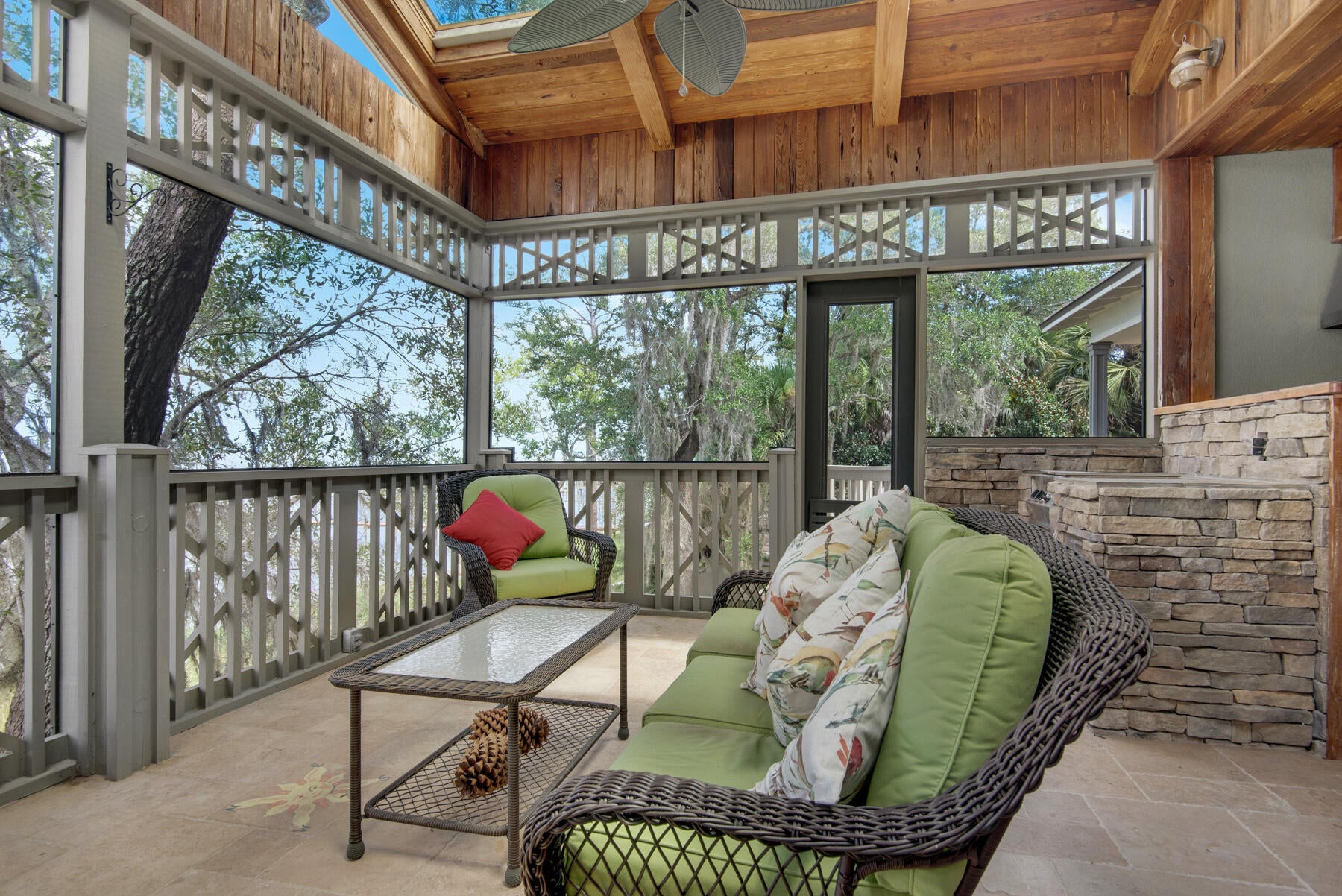 HATCHEE SHORES - Residential