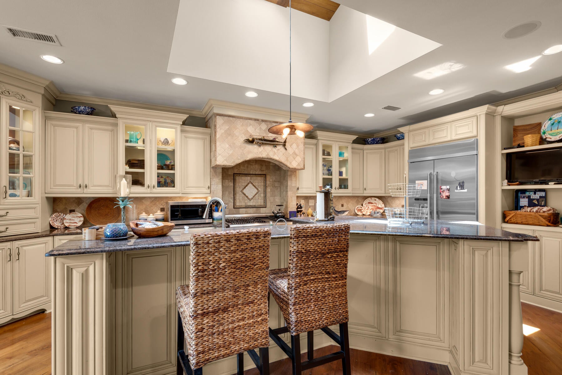 HATCHEE SHORES - Residential