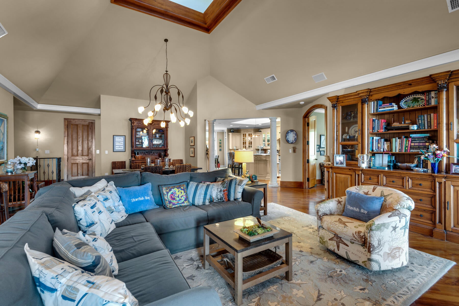 HATCHEE SHORES - Residential
