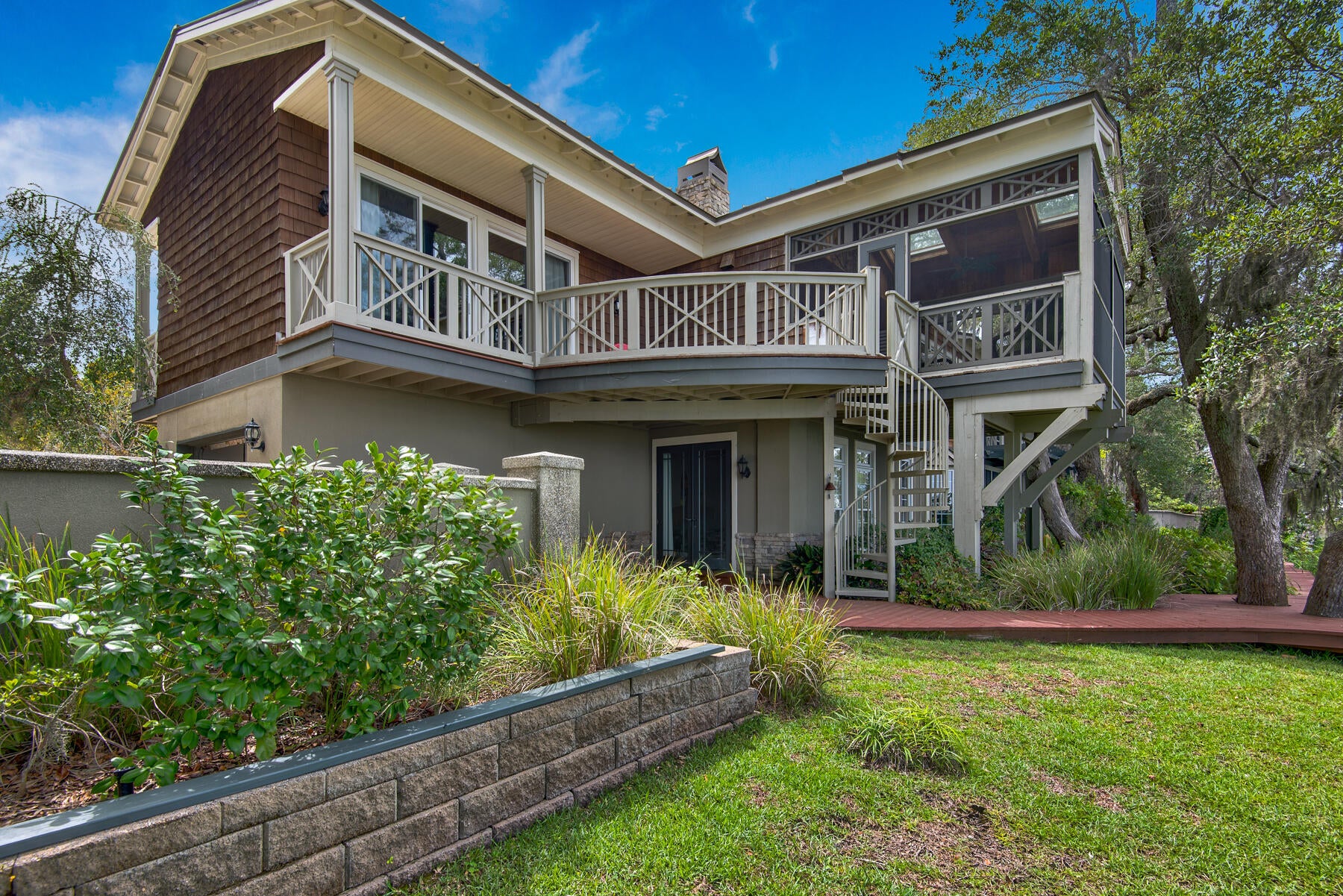 HATCHEE SHORES - Residential