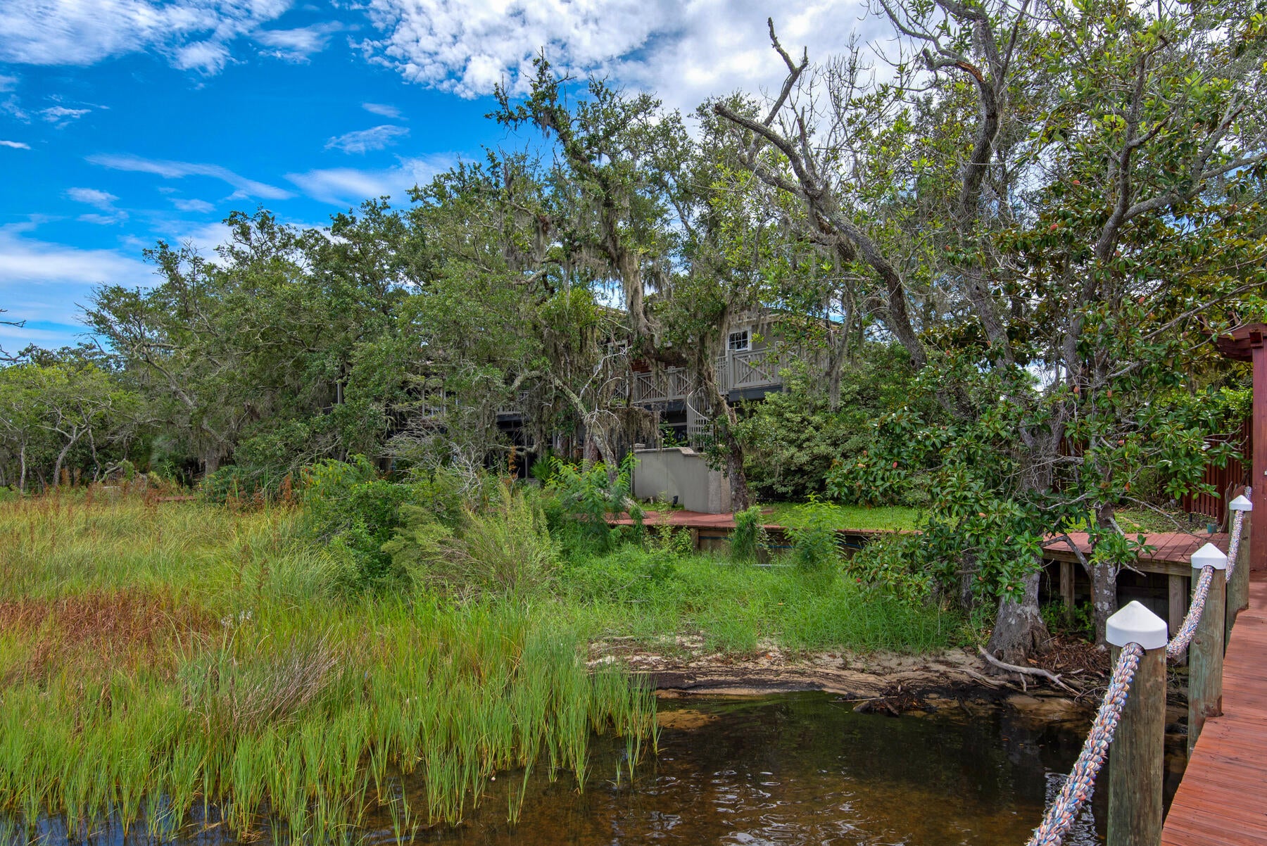 HATCHEE SHORES - Residential