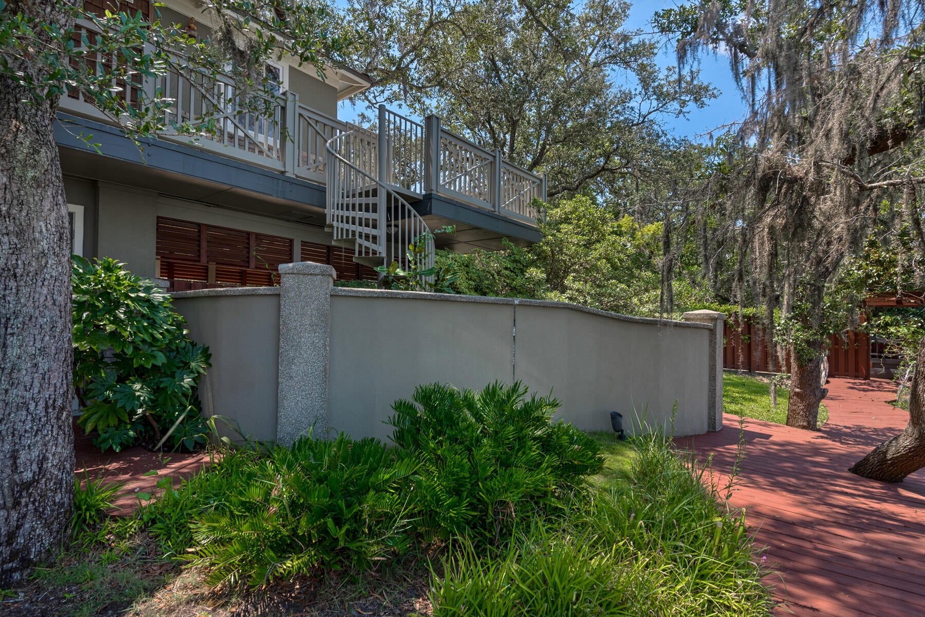 HATCHEE SHORES - Residential