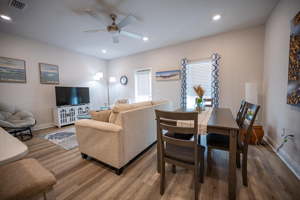 BRITTANY OAKS VILLAS - Residential
