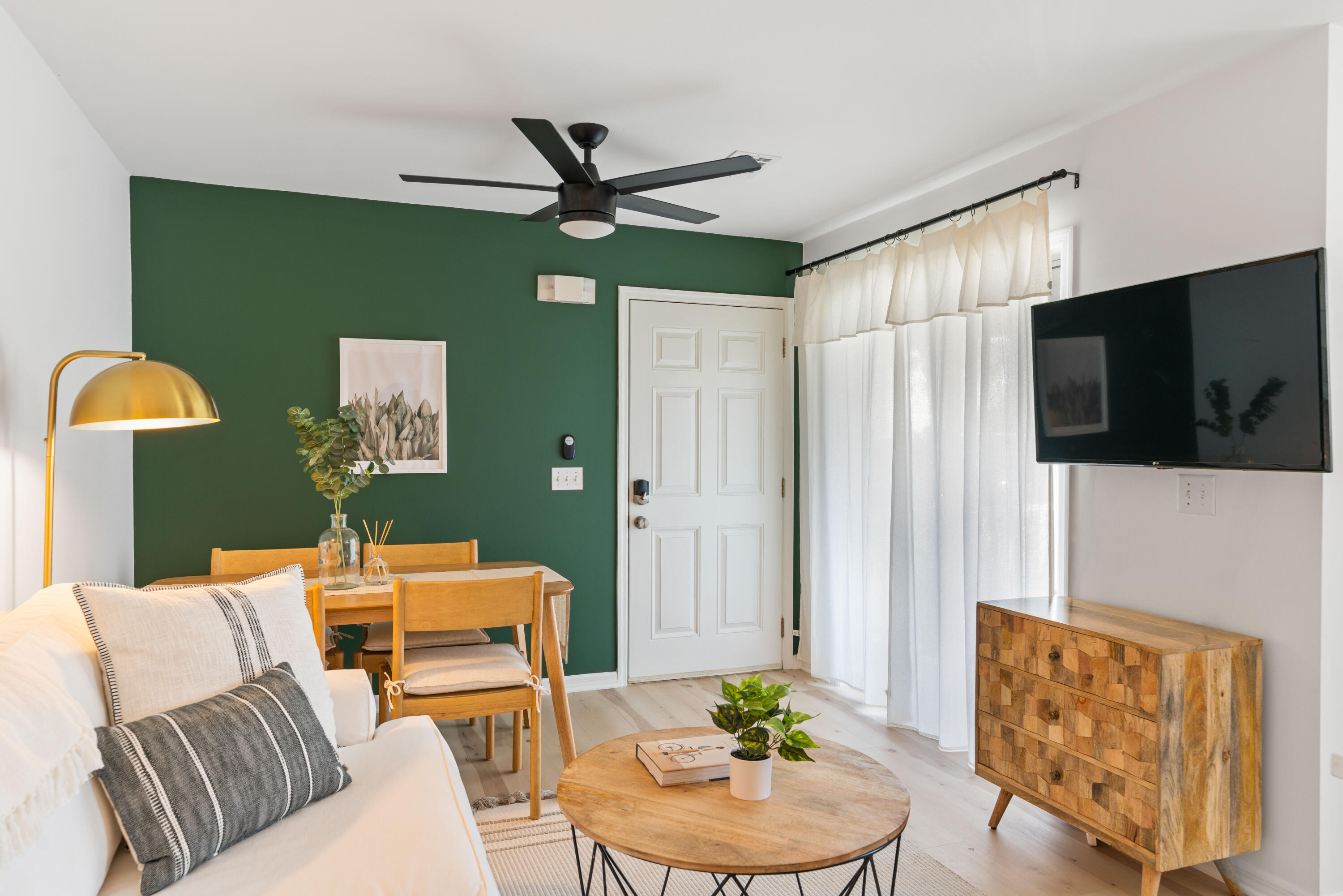 BEACHSIDE VILLAS CONDO - Residential