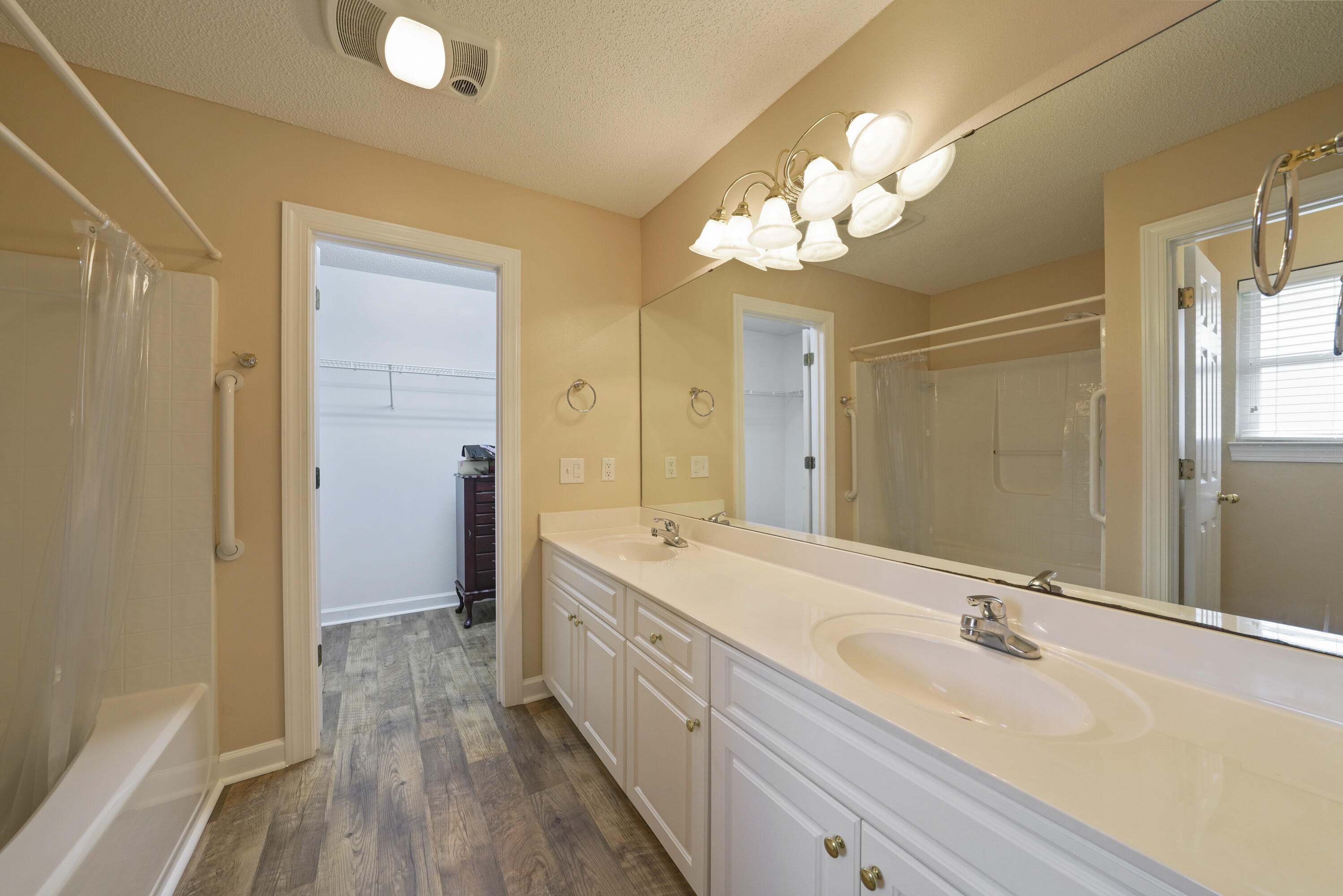 INDIAN LAKE PH 3 - Residential