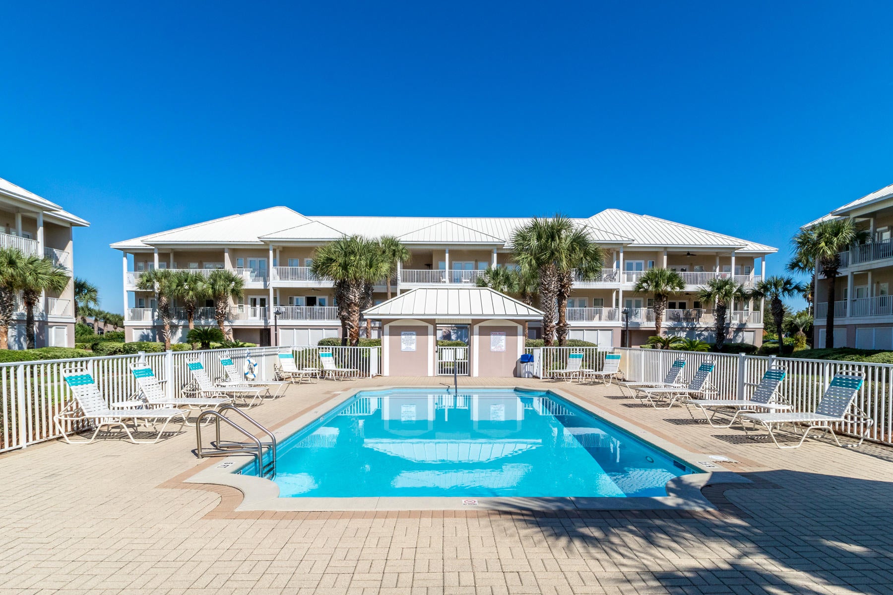 PAVILION PALMS - Residential