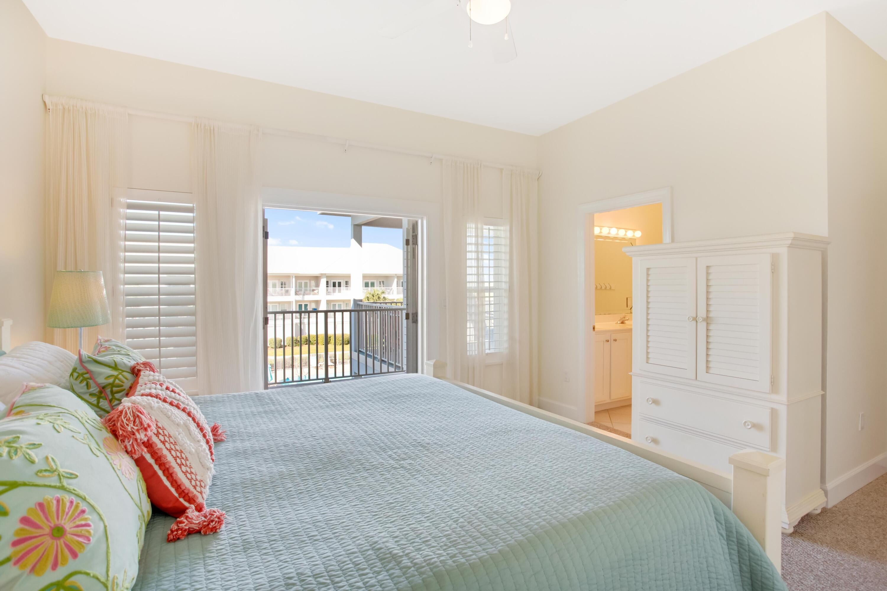 PAVILION PALMS - Residential
