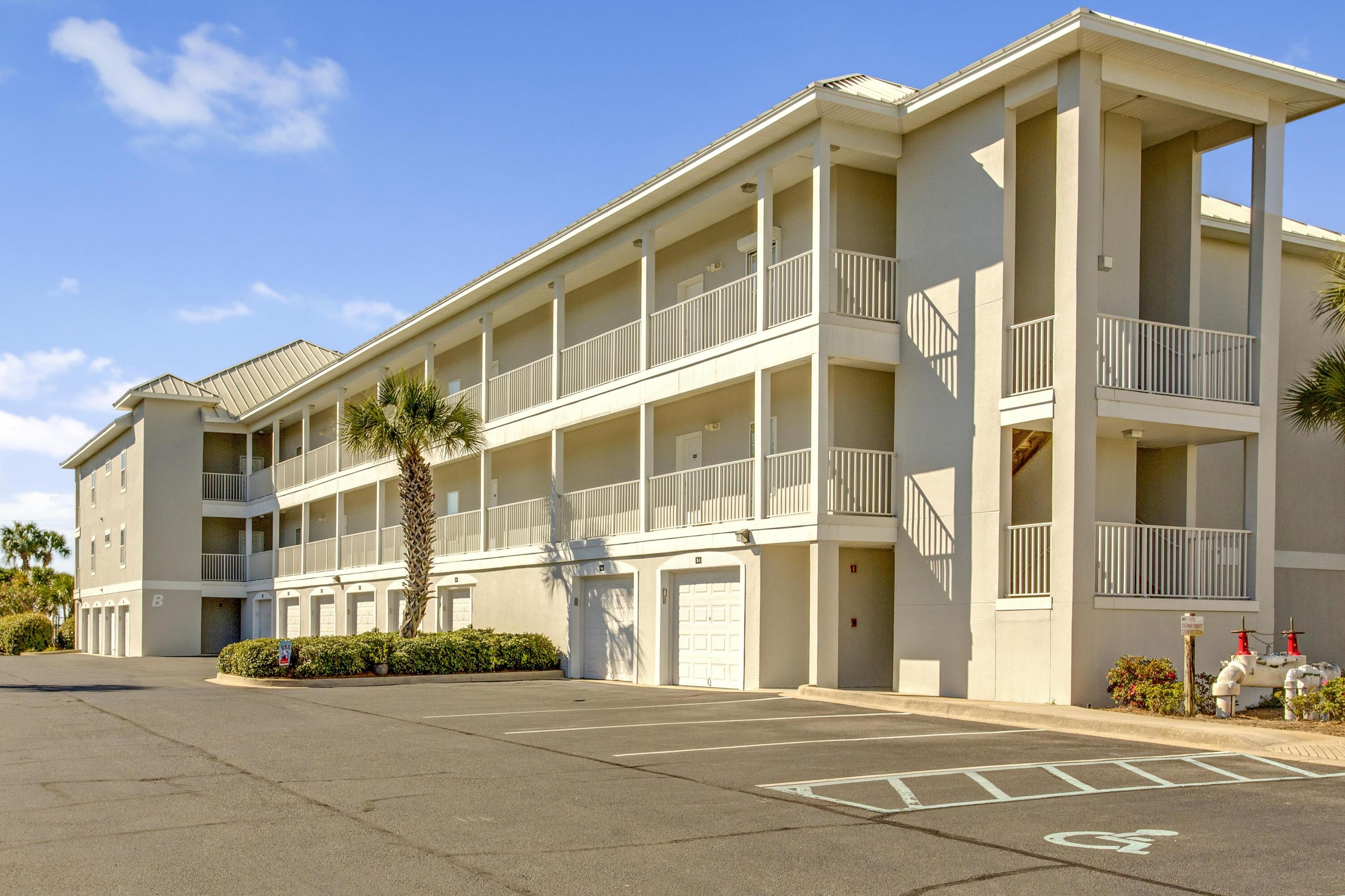 PAVILION PALMS - Residential