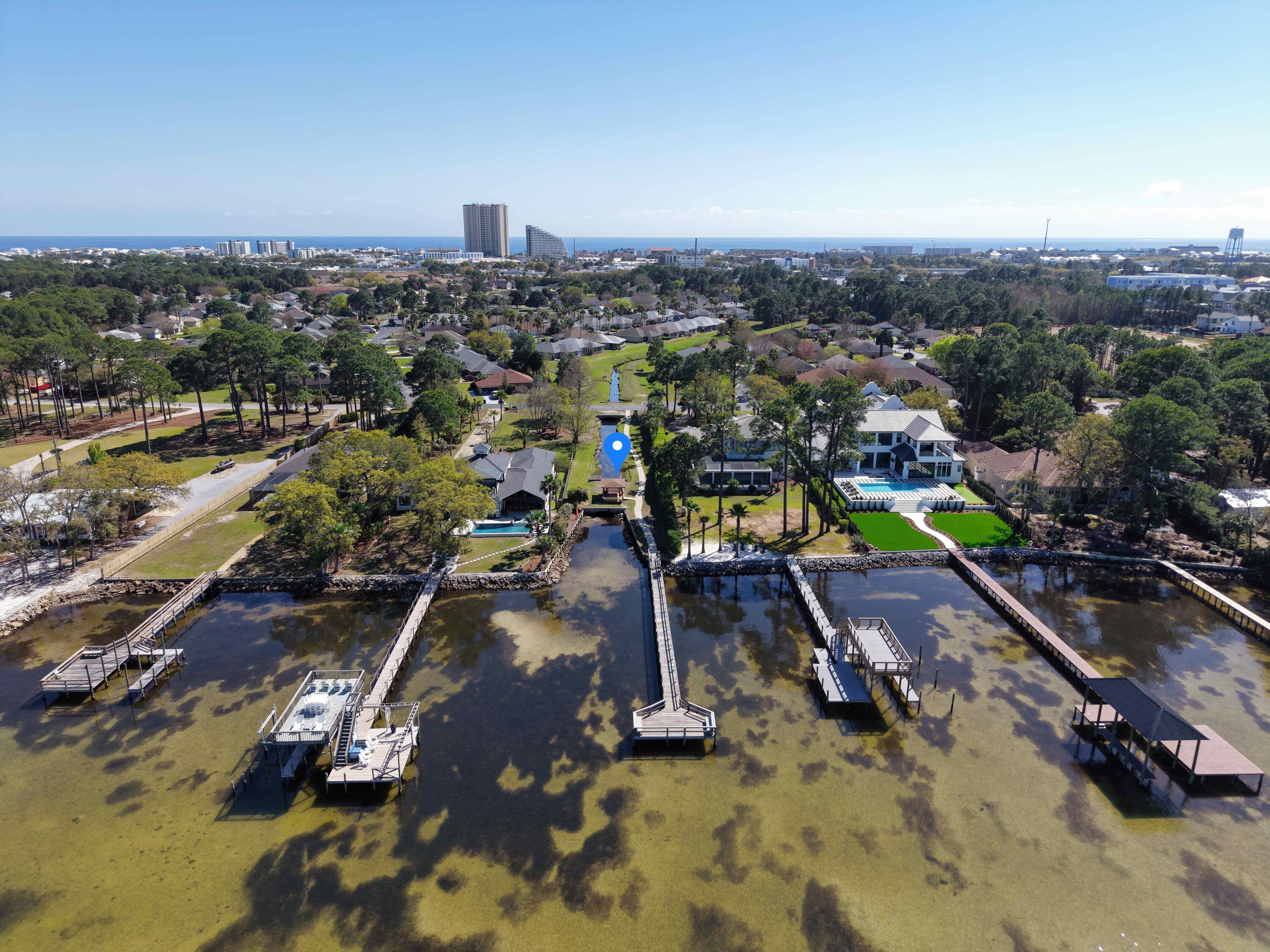 BAYSIDE - Residential
