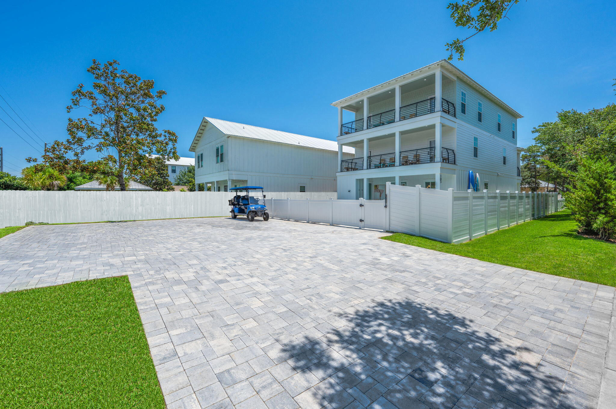 CRYSTAL BEACH - Residential