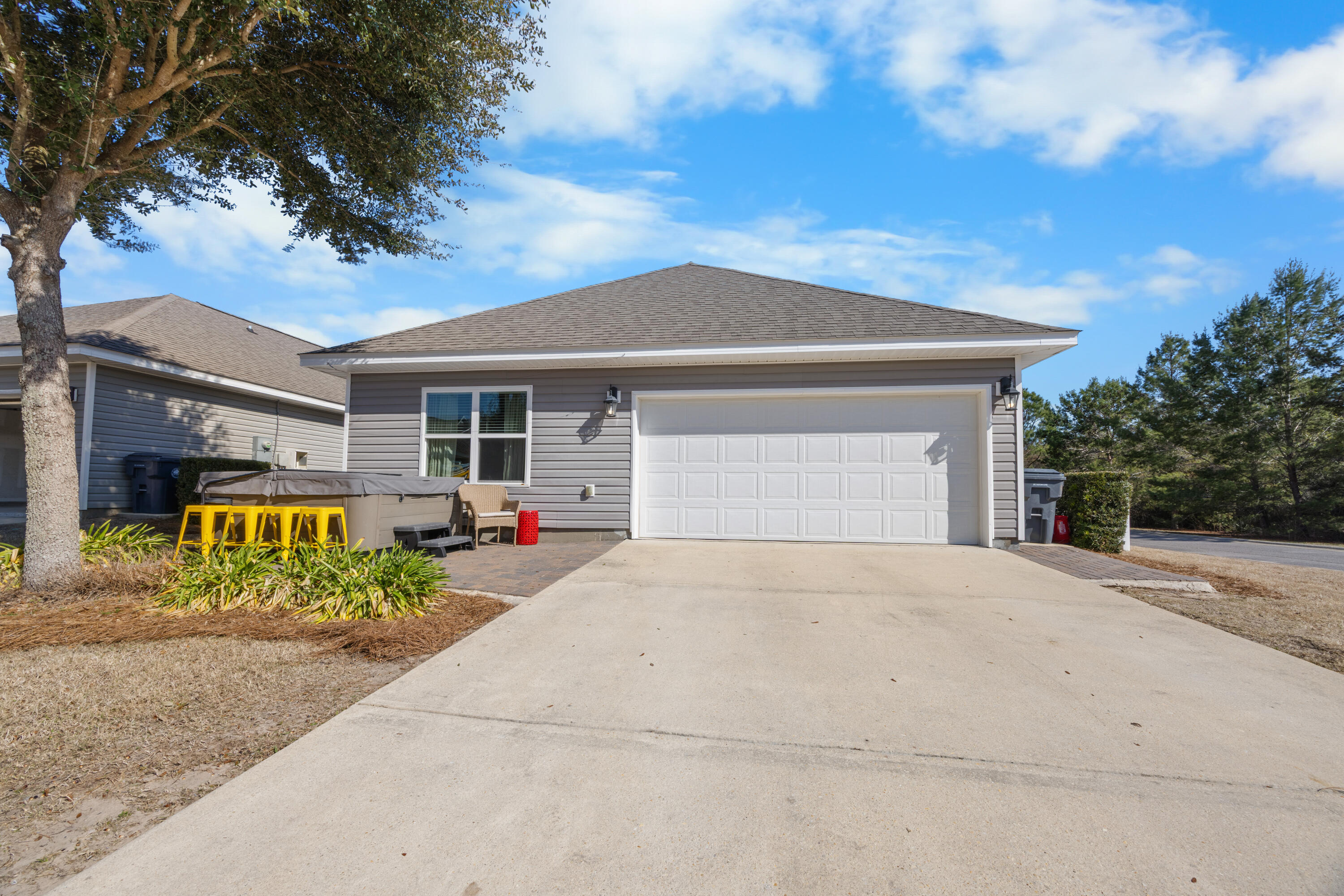 HAMMOCK BAY - Residential