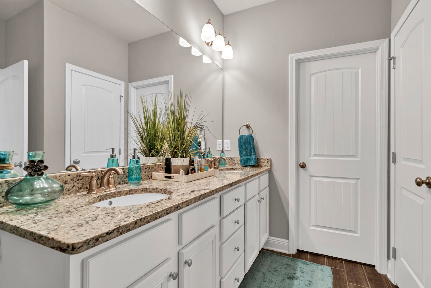 DRIFTWOOD ESTATES - Residential