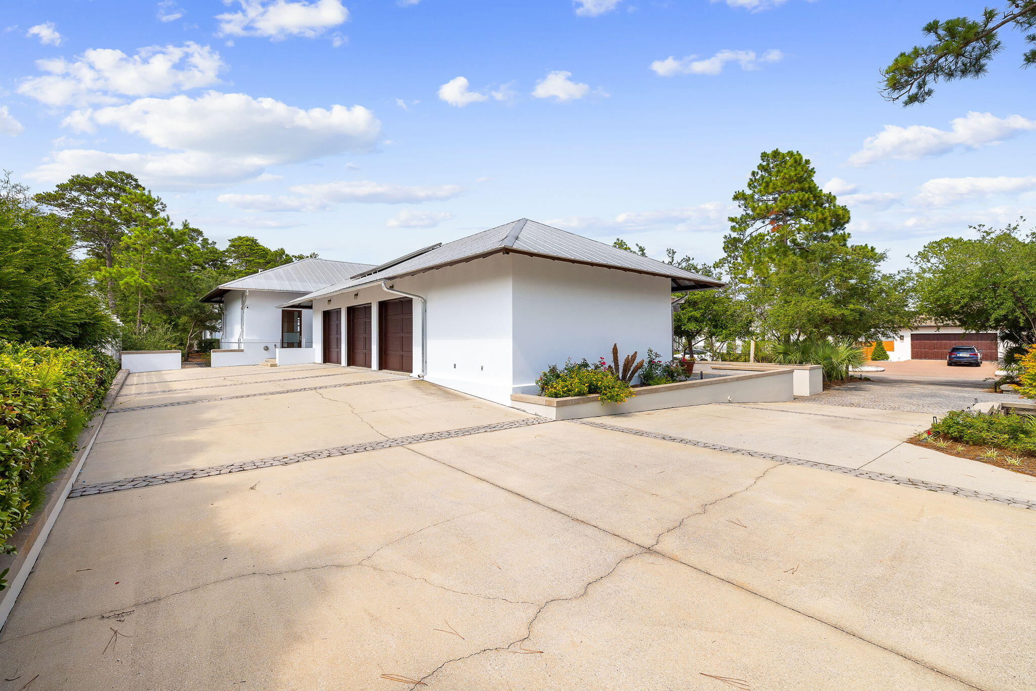 PINES OF BLUE MOUNTAIN - Residential