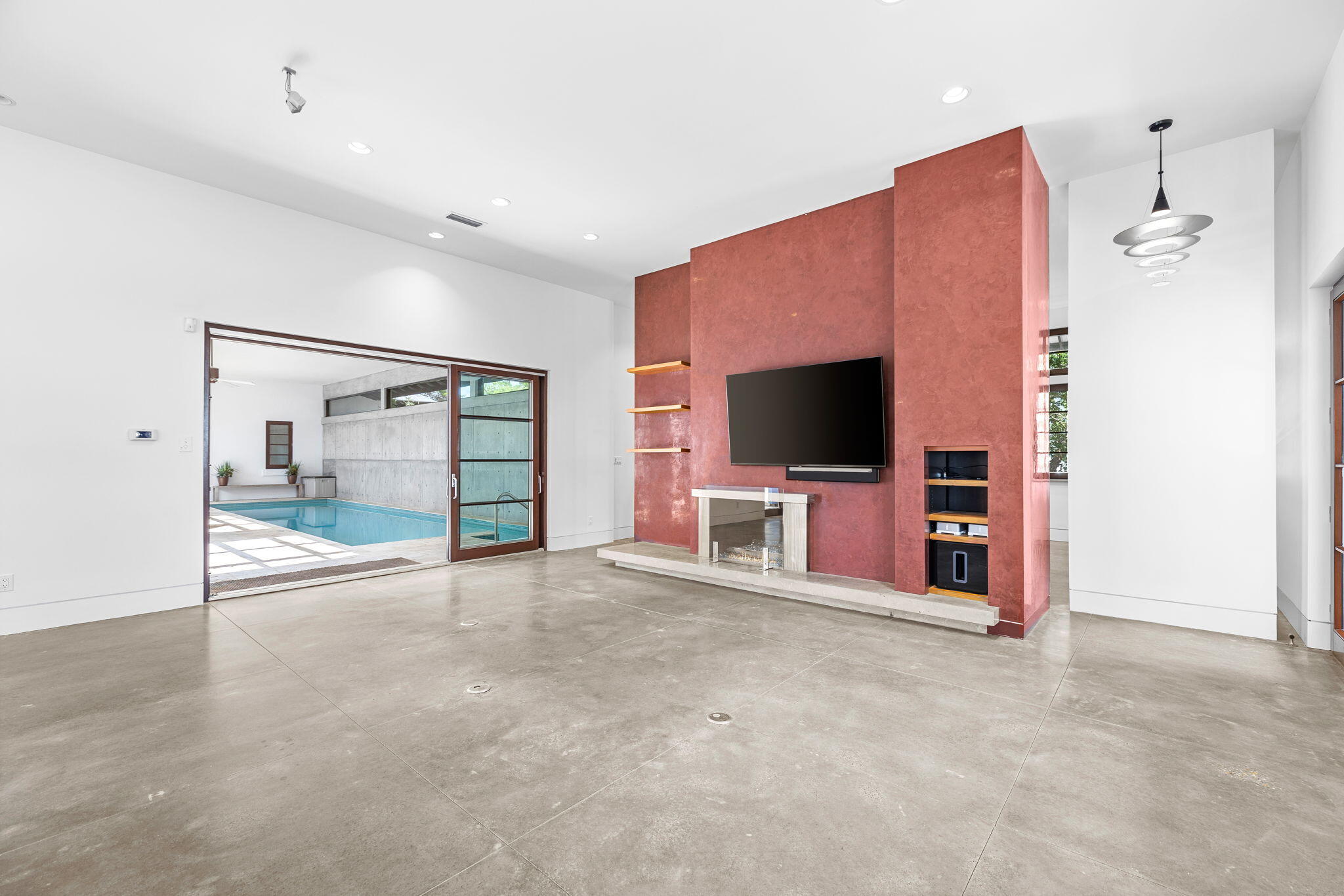 PINES OF BLUE MOUNTAIN - Residential