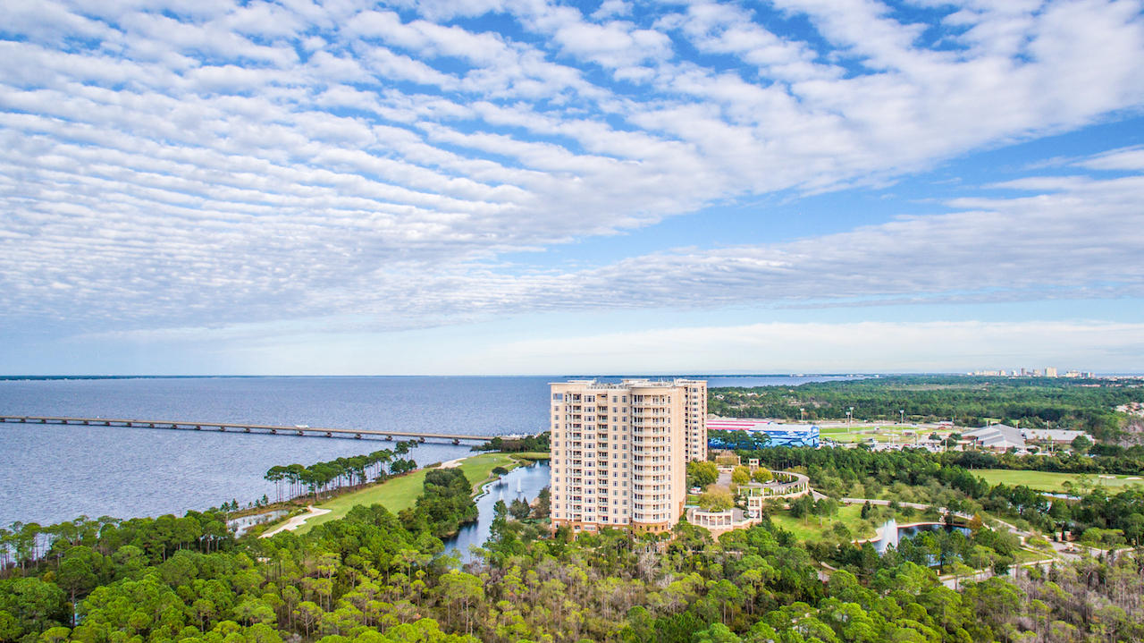 ONE WATER PLACE AT KELLY PLANTATION - Residential