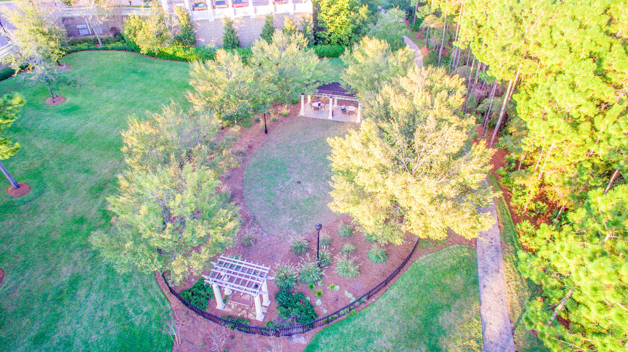 ONE WATER PLACE AT KELLY PLANTATION - Residential