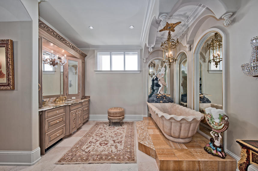 ONE WATER PLACE AT KELLY PLANTATION - Residential