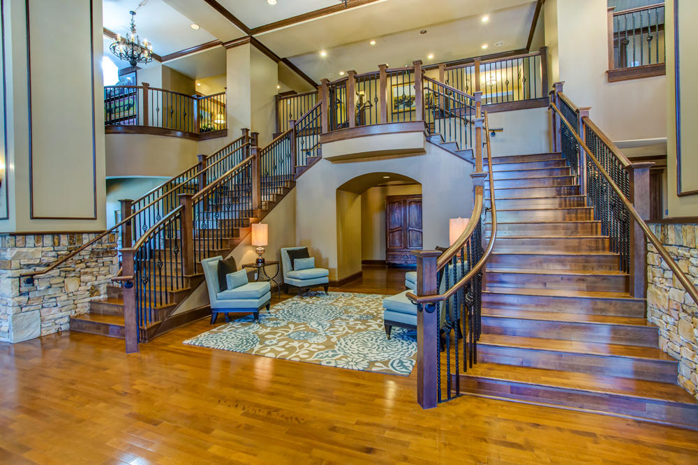 ONE WATER PLACE AT KELLY PLANTATION - Residential